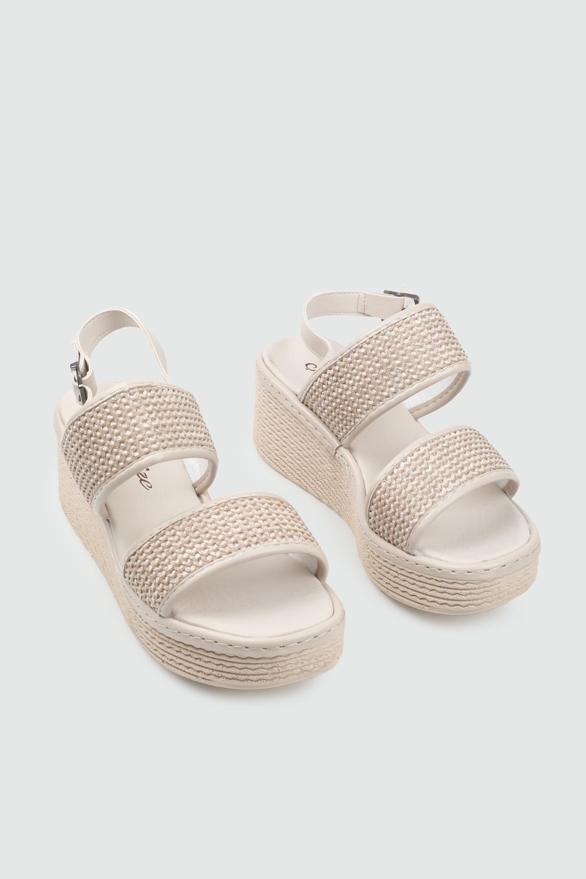 Beinsteps 25Y Ş-701 Dolgu Topuk Kadın Sandalet Bej Hasır