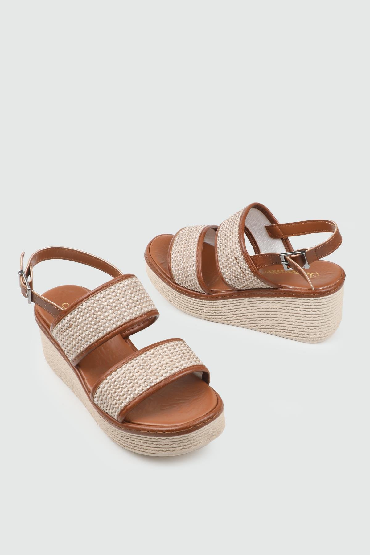 Beinsteps 25Y Ş-701 Dolgu Topuk Kadın Sandalet Bej Taba Hasır