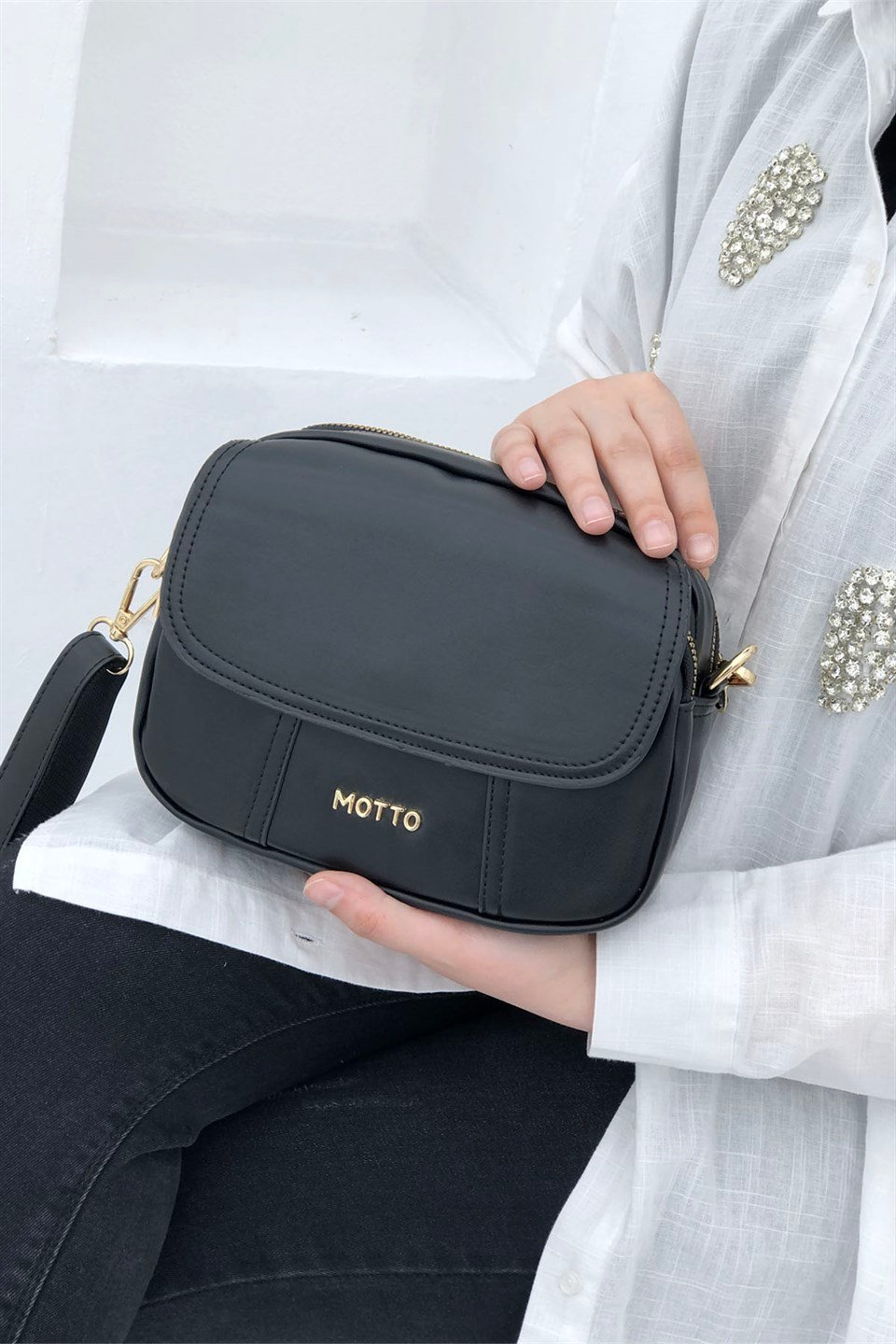 Bölmeli Günlük Askılı Kadın Çanta Siyah 1325