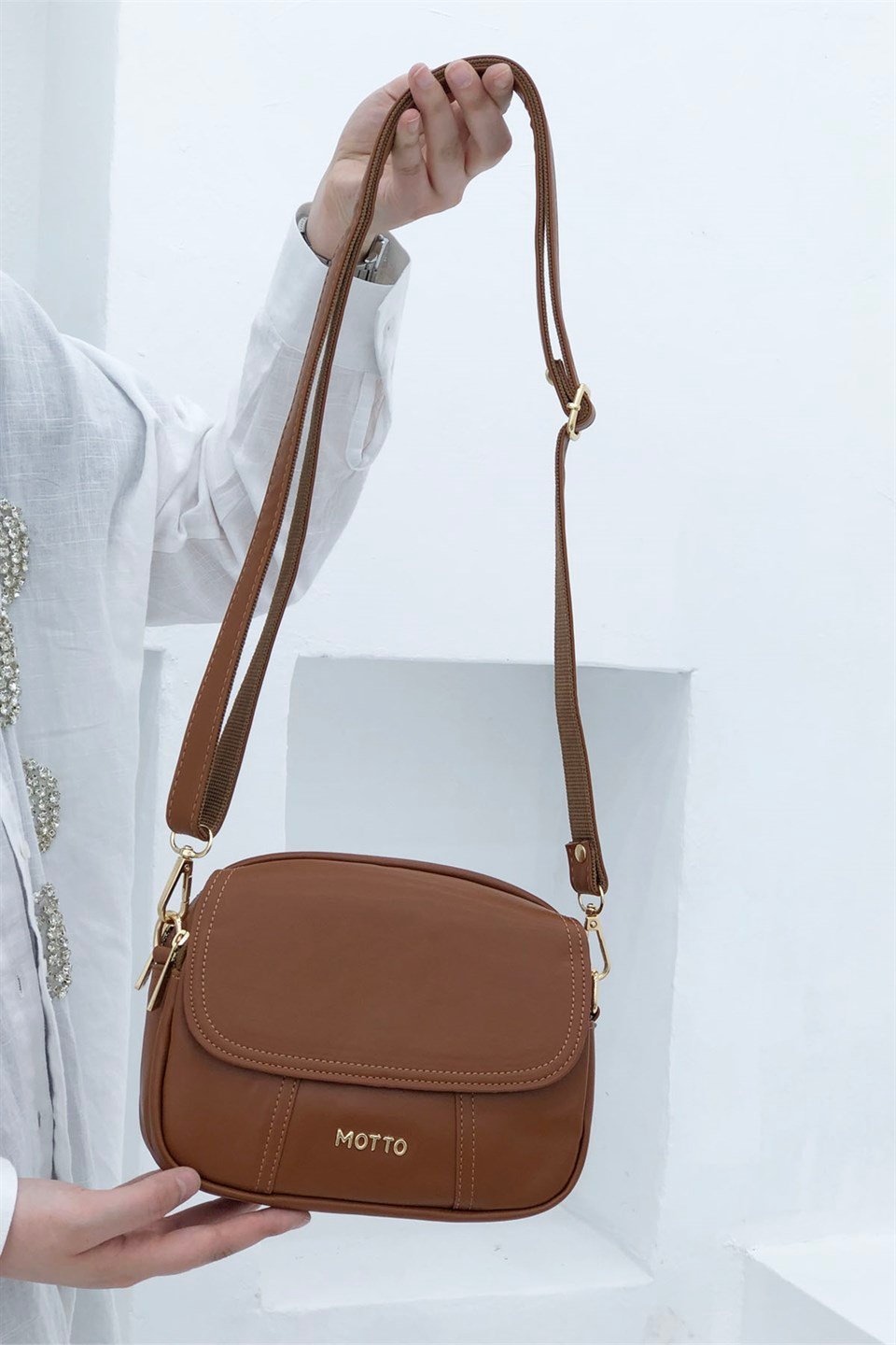 Bölmeli Günlük Askılı Kadın Çanta Taba 1325