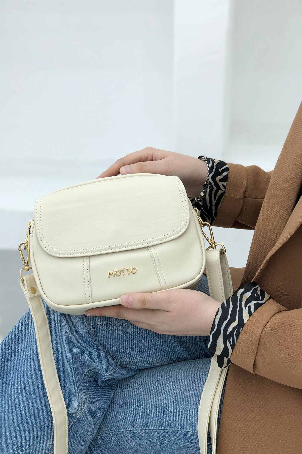 ÇANTA VARONA 1325 BAYAN Bej