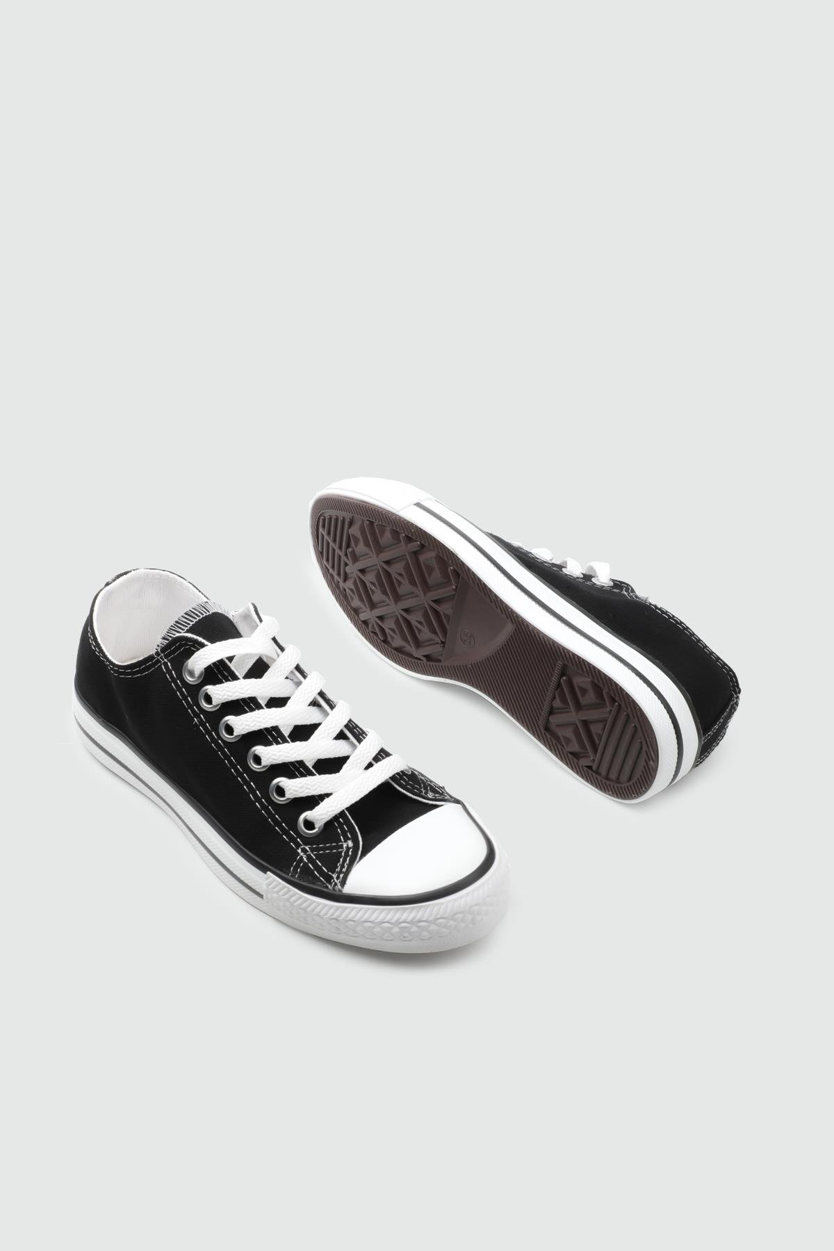 Conversy 25Y-20 Kısa İnce Taban Unisex Spor Siyah