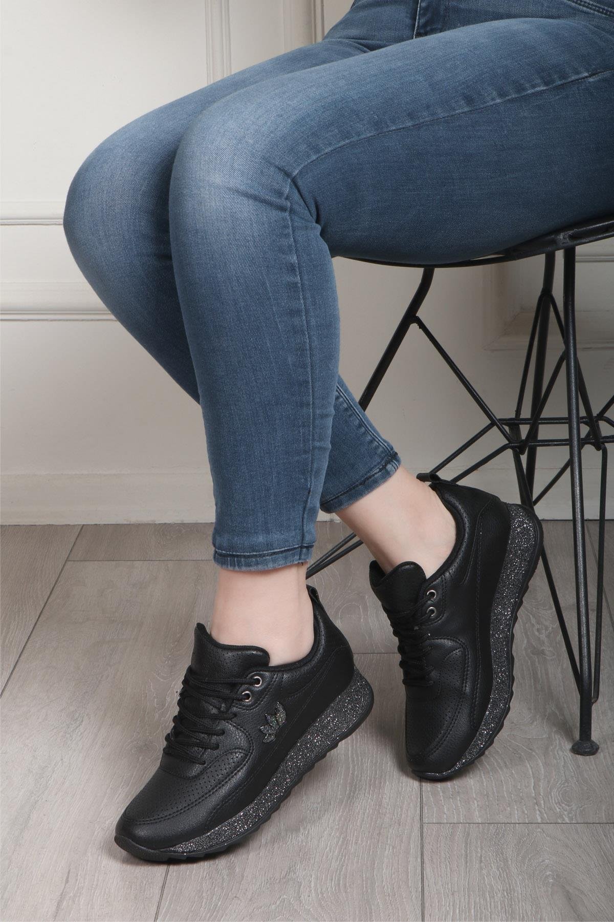 FLET 104 Cilt Simli Kadın Spor Ayakkabı Siyah