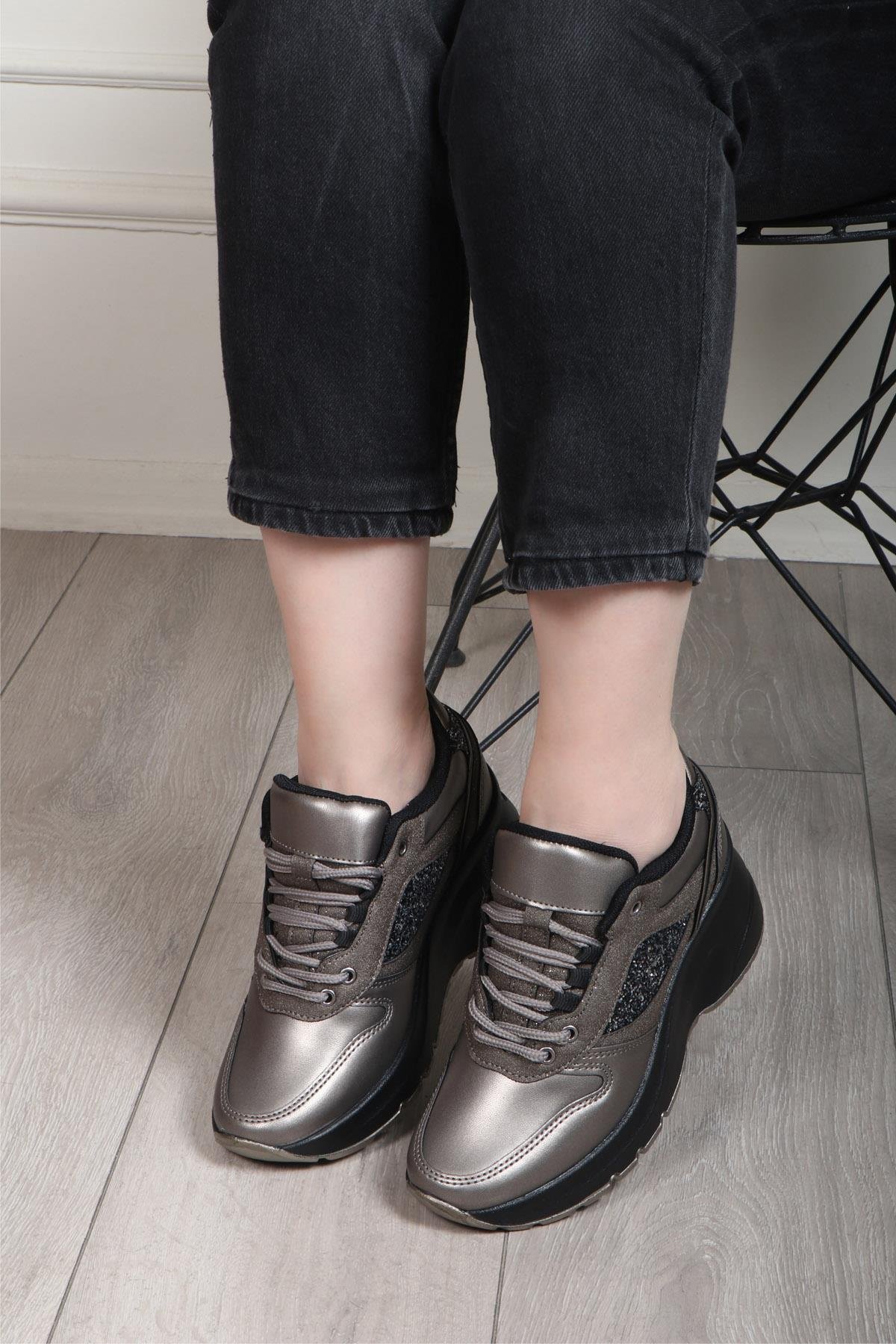 FLET 185 Cilt Kadın Spor Ayakkabı Kurşun