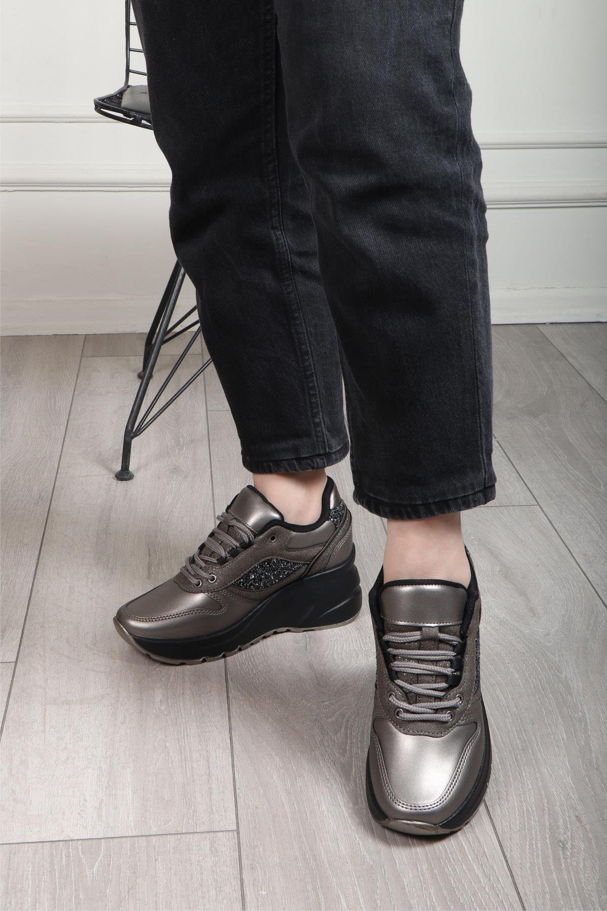 FLET 185 Cilt Kadın Spor Ayakkabı Kurşun