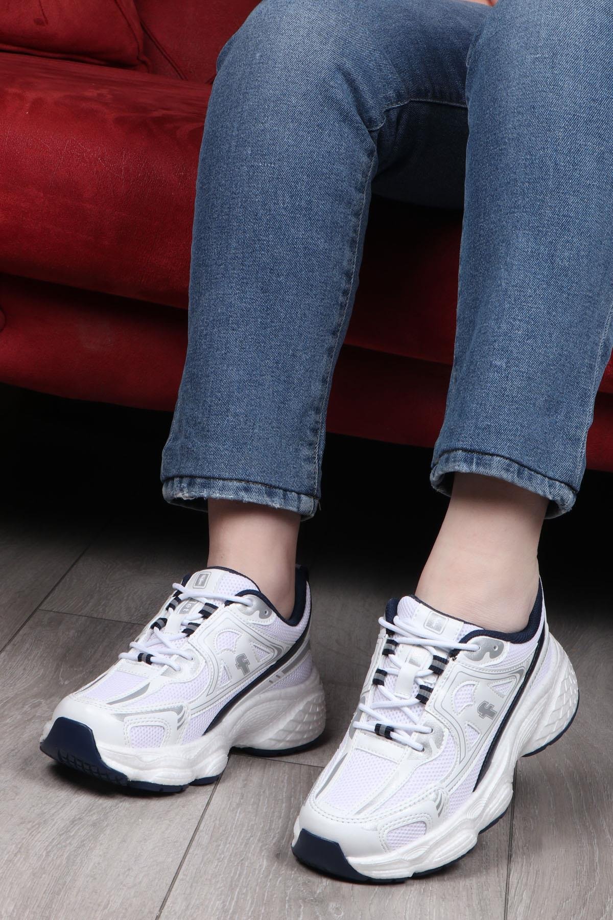 FLET 329 25Y Anoraklı Kadın Spor Ayakkabı Beyaz Laci