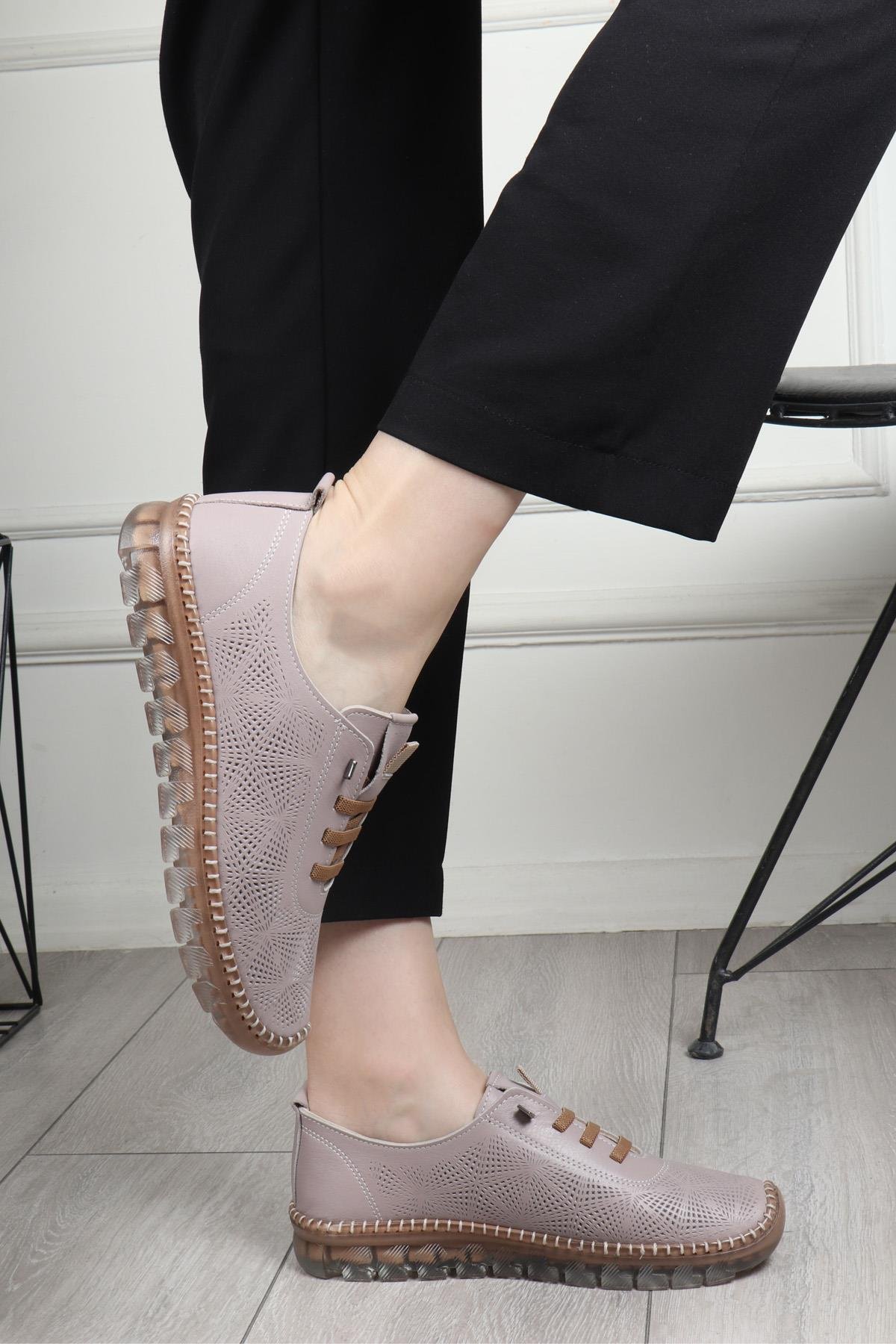 Gessi 2011 25Y Desenli Deri Kadın Ayakkabı Vizon