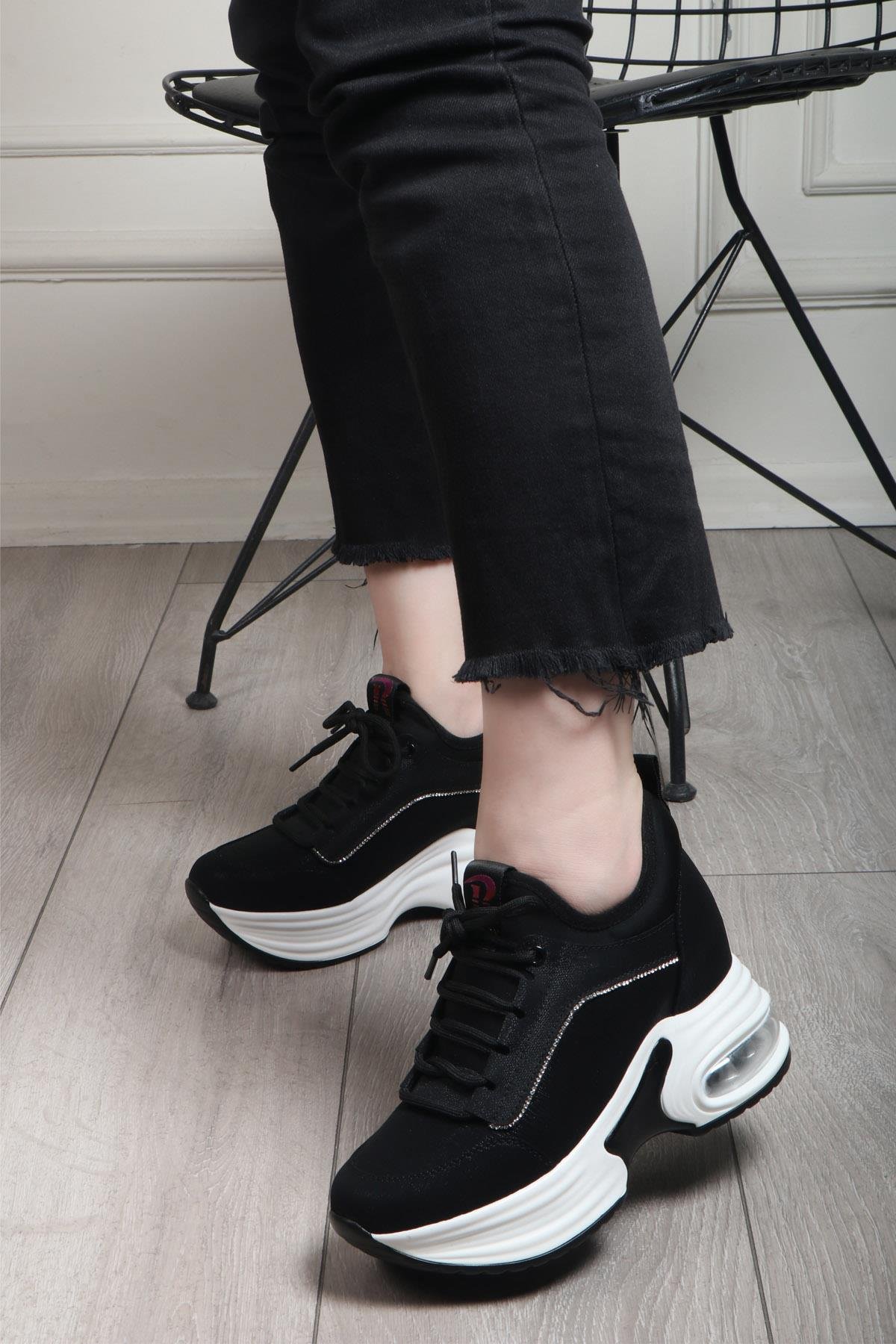 GUJA 23K-300-2 Kadın Taşlı Spor Ayakkabı Siyah