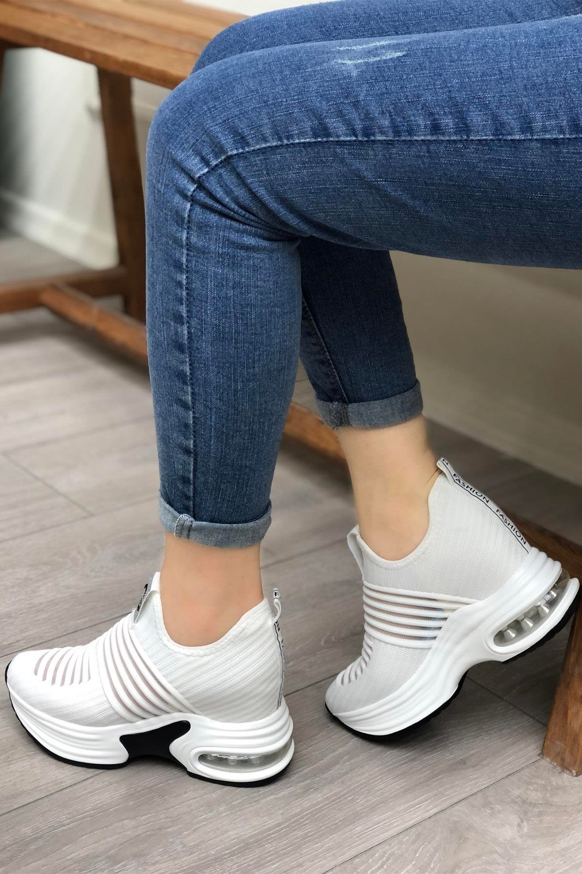 GUJA 300-8 Kadın Taşlı Spor Ayakkabı Beyaz