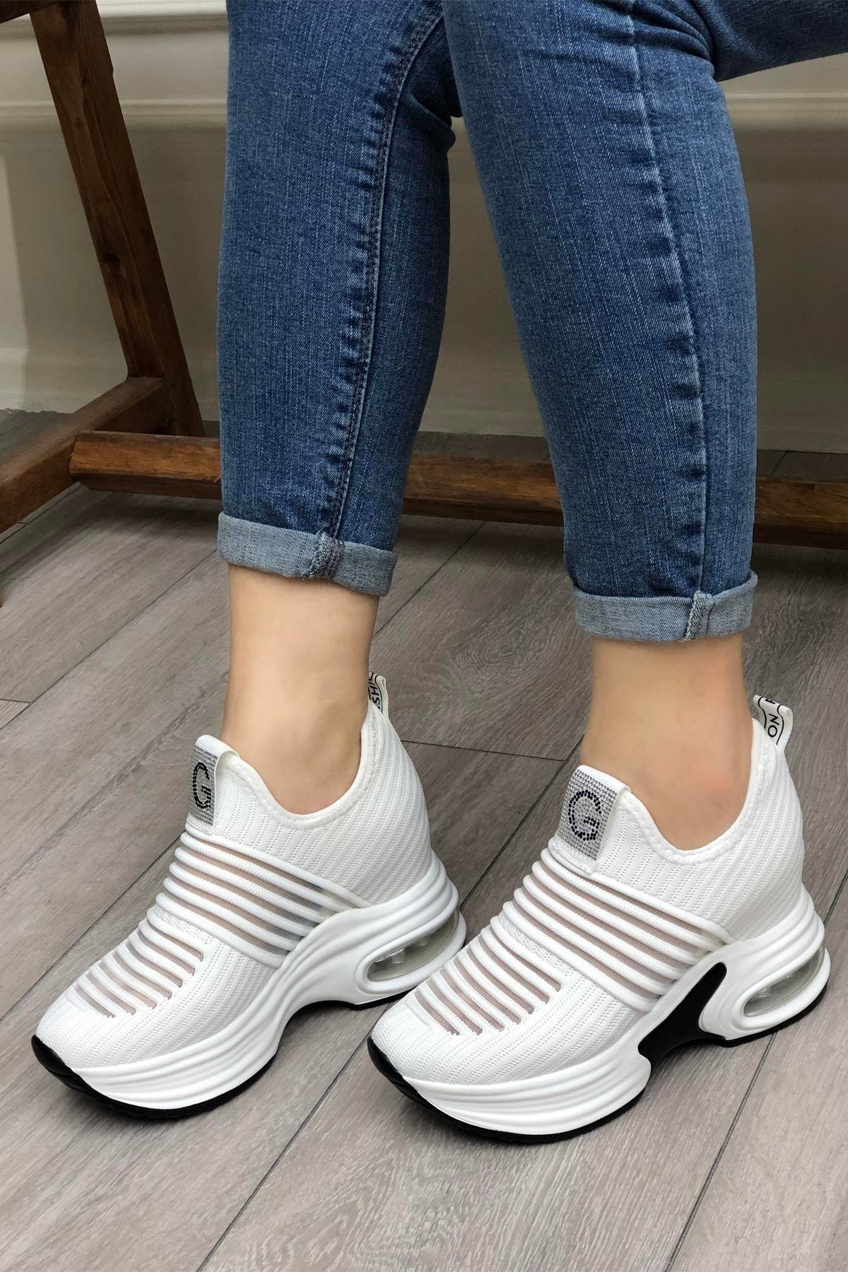 GUJA 300-8 Kadın Taşlı Spor Ayakkabı Beyaz
