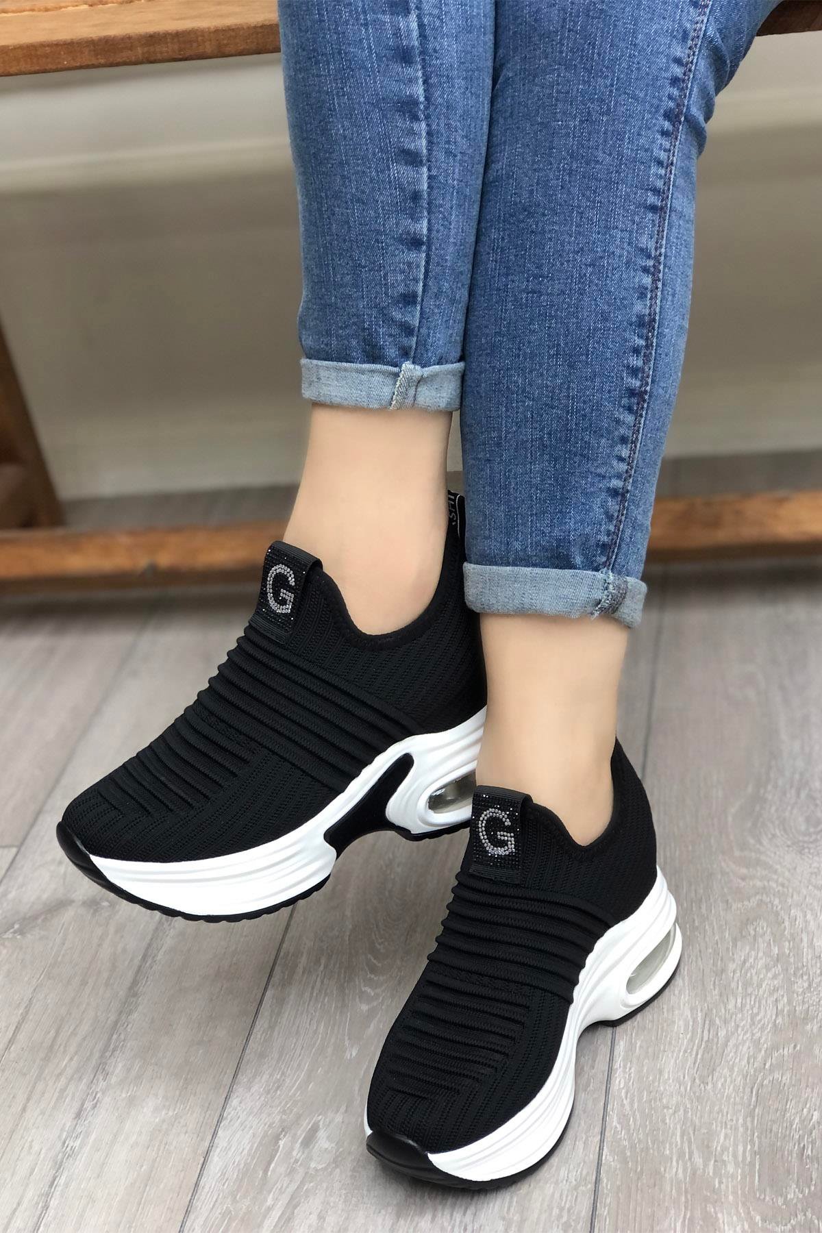 GUJA 300-8 Kadın Taşlı Spor Ayakkabı Siyah