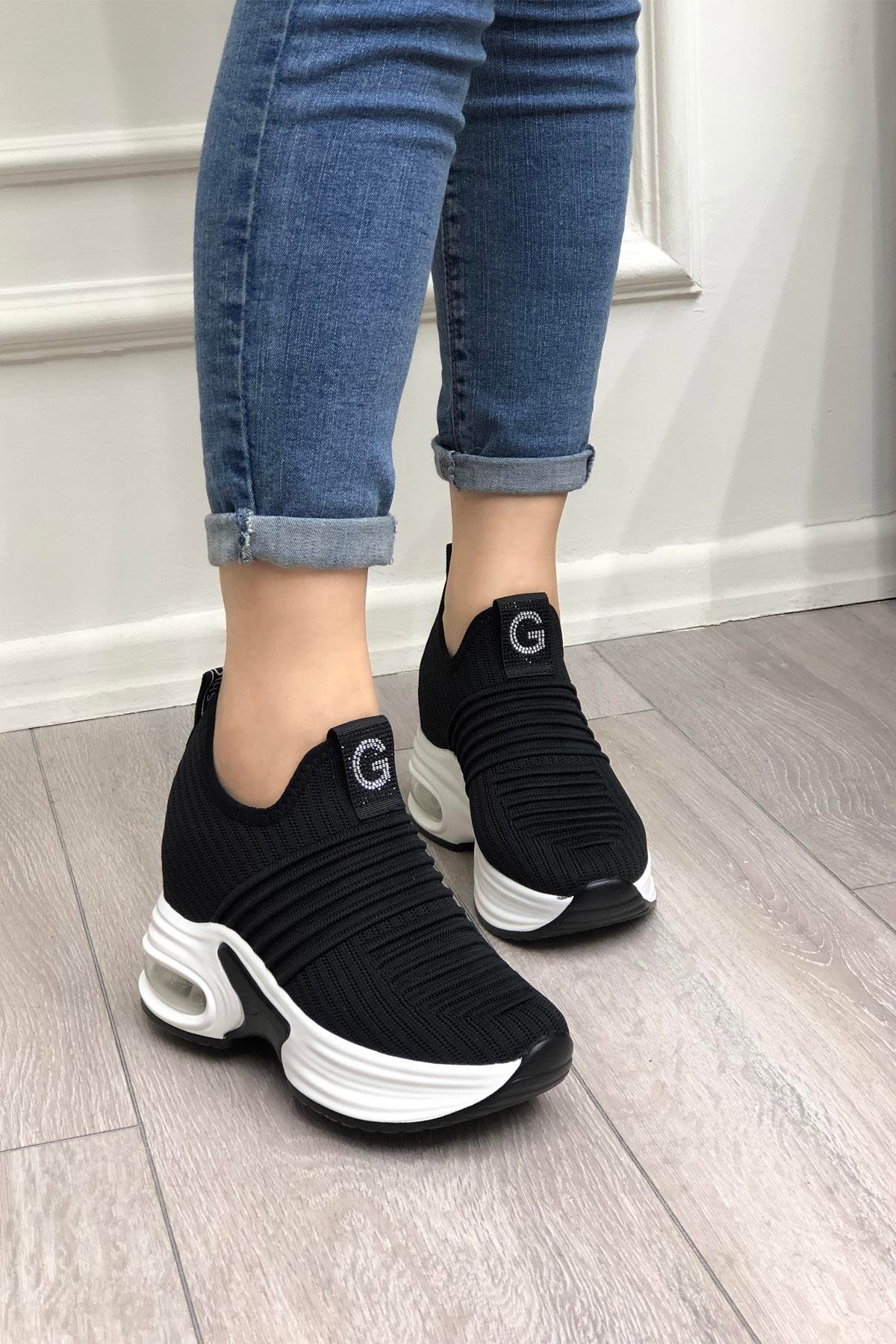 GUJA 300-8 Kadın Taşlı Spor Ayakkabı Siyah
