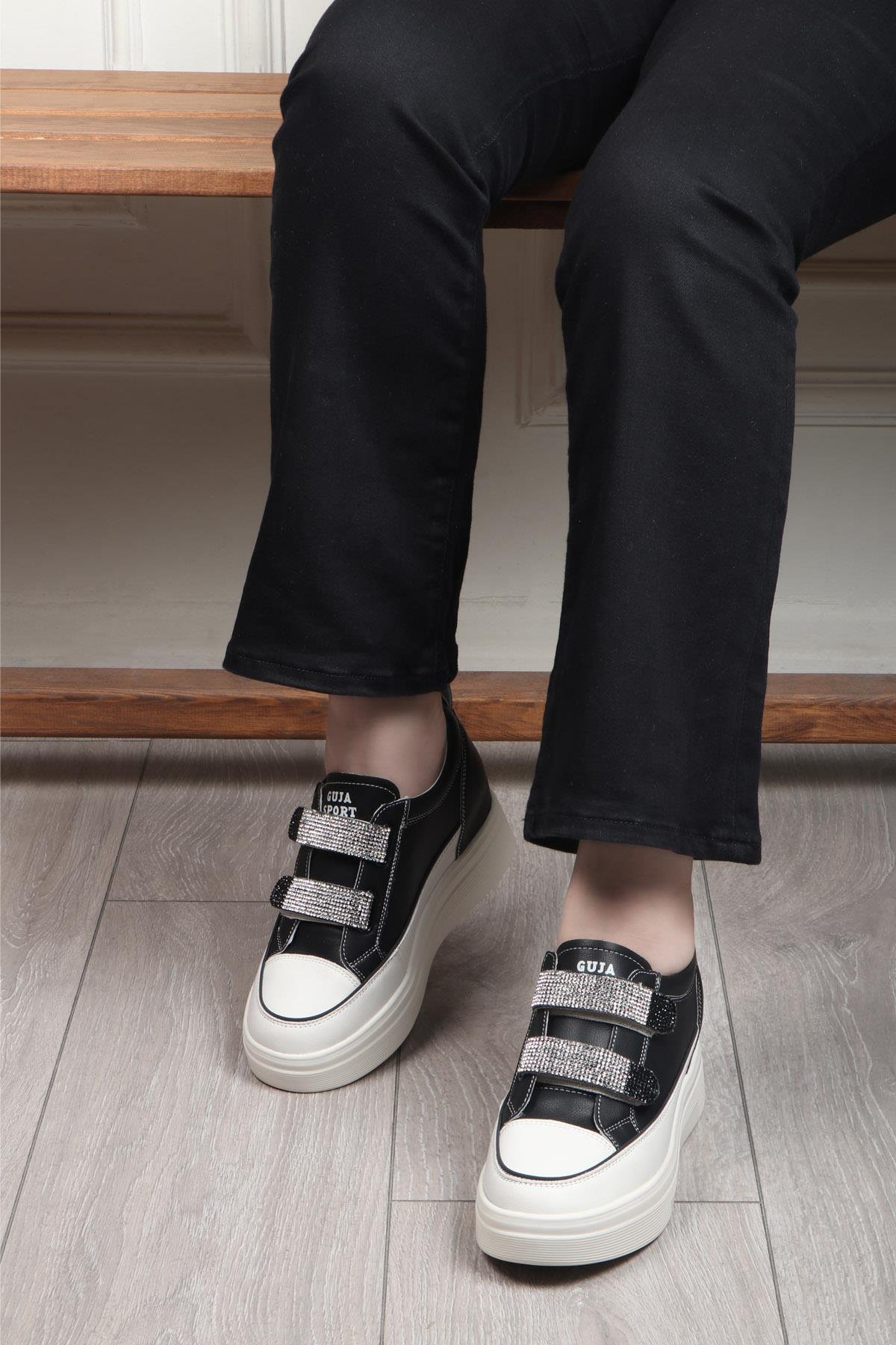 GUJA 313-1 Taşlı Cırtlı Kadın Ayakkabı Siyah