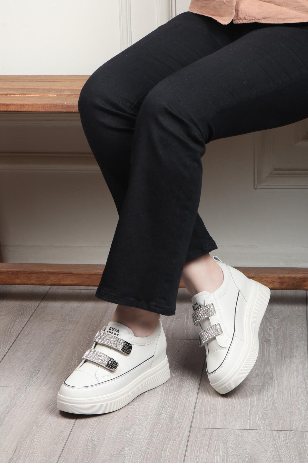 GUJA 313-1 Taşlı Cırtlı Kadın Ayakkabı Beyaz