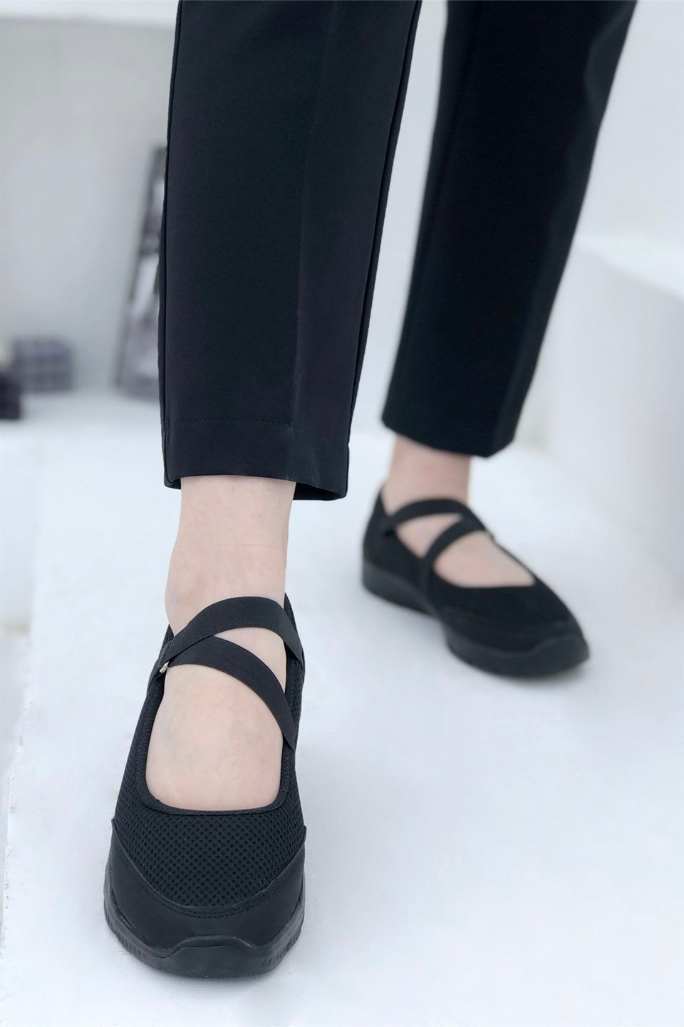 Günlük Kadın Anatomik Ayakkabı Siyah S-048 