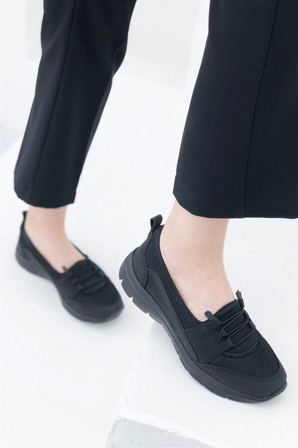 Kadın Anatomik Ayakkabı Siyah S-041 