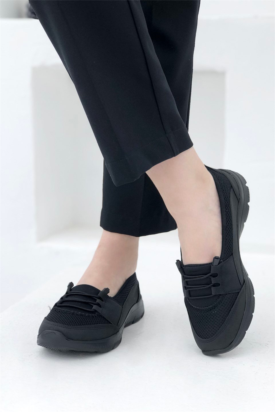 Kadın Anatomik Ayakkabı Siyah S-041 