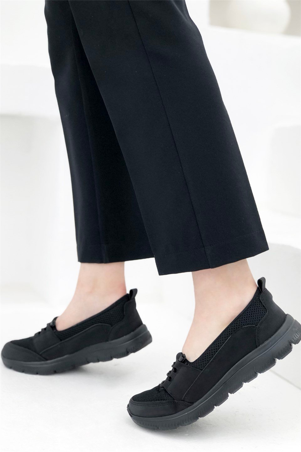 Kadın Anatomik Ayakkabı Siyah S-041 