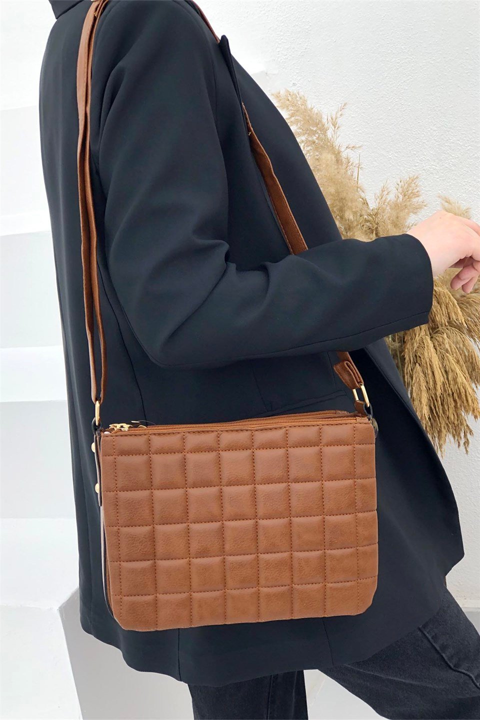 Kapitoneli Fermuarlı Kadın Çanta Taba 1073 