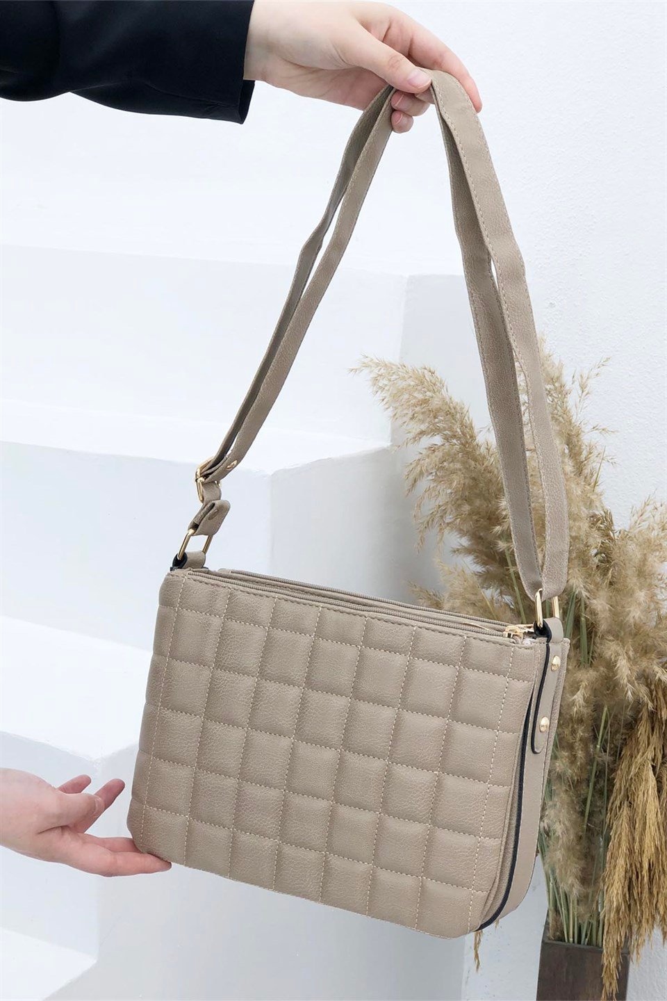 Kapitoneli Fermuarlı Kadın Çanta Vizon 1073