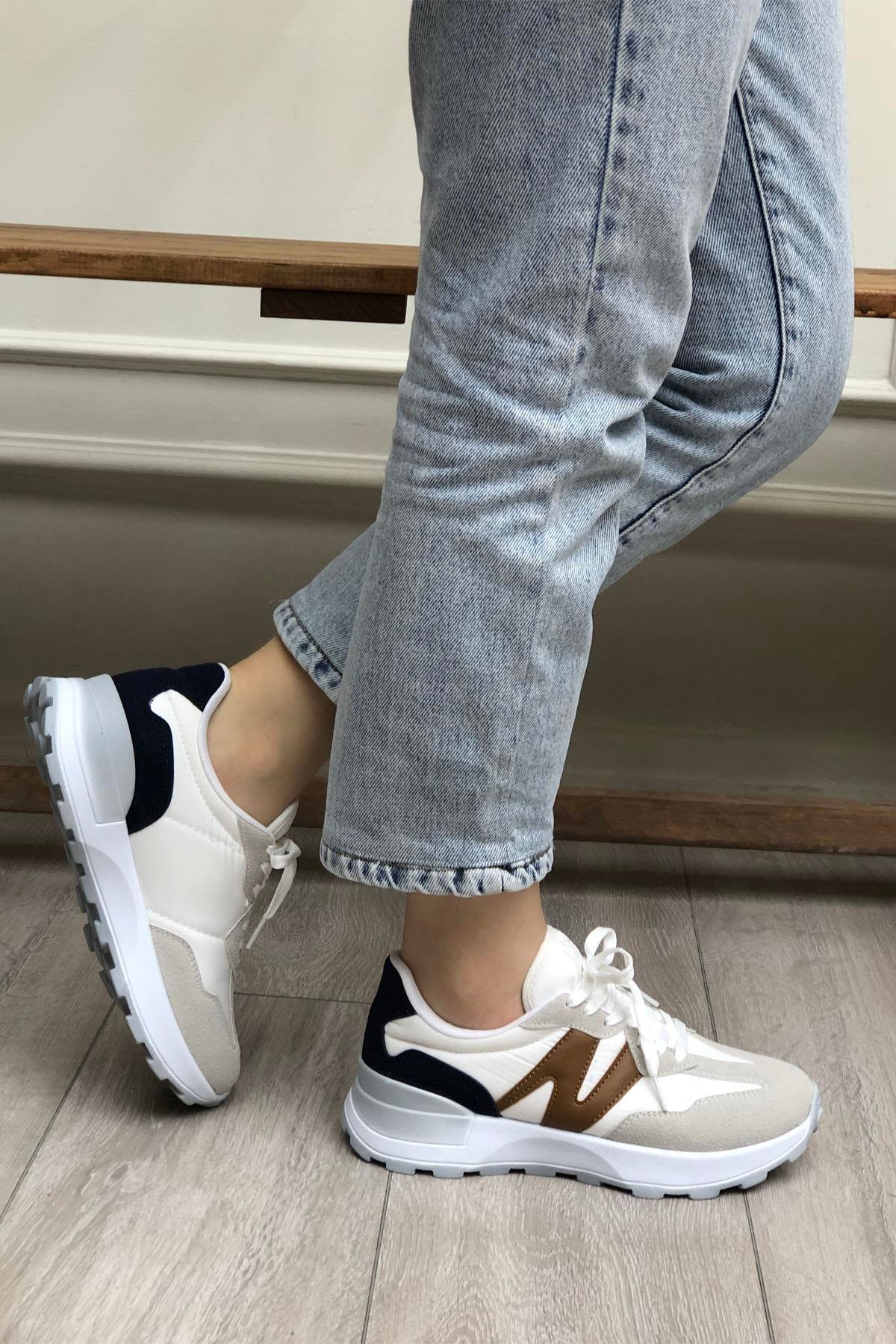 LAMBIRLENT 300 Unisex Spor Ayakkabı Beyaz Buz Vizon