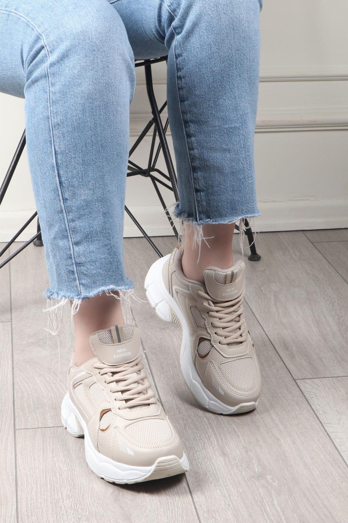 LAMBIRLENT 7450 Kadın Spor Ayakkabı Kum Taba Kum