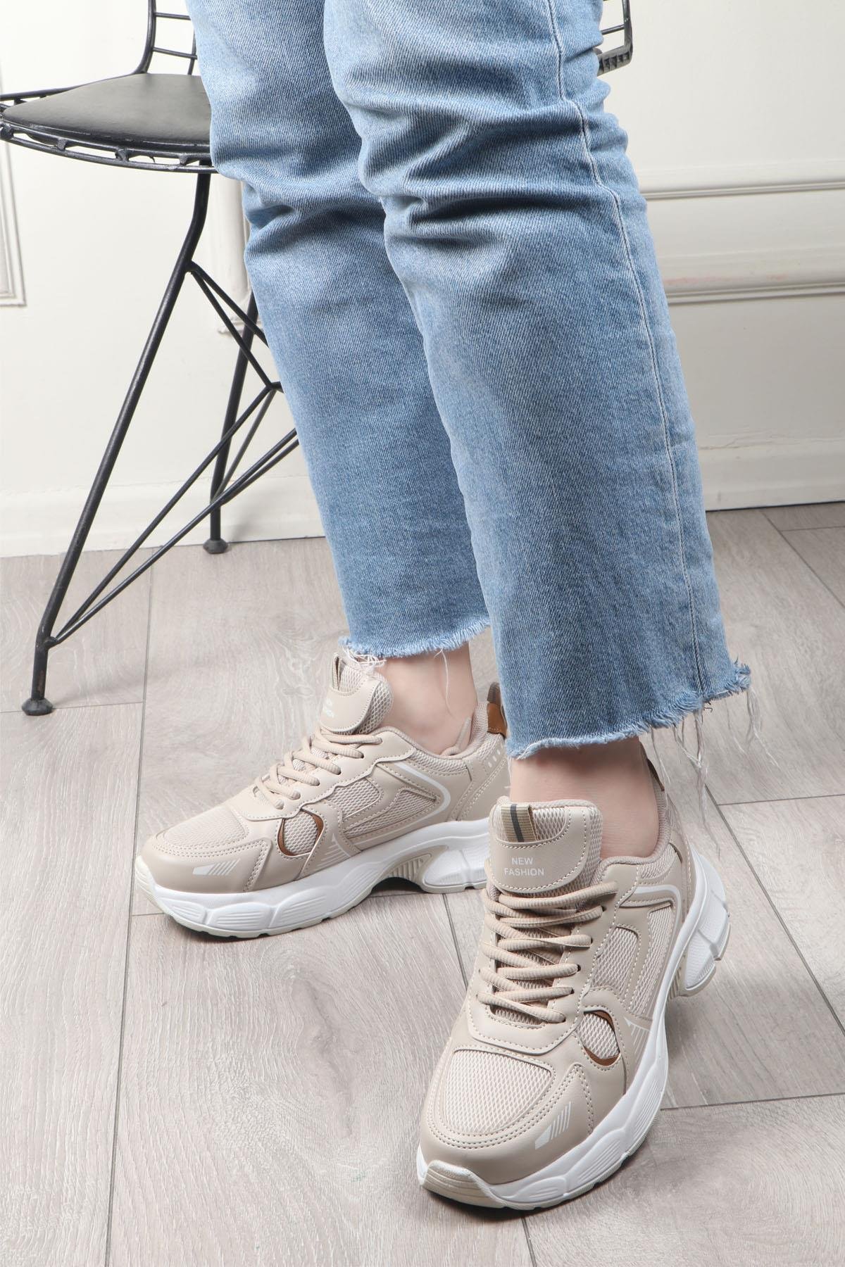 LAMBIRLENT 7450 Kadın Spor Ayakkabı Kum Taba Kum