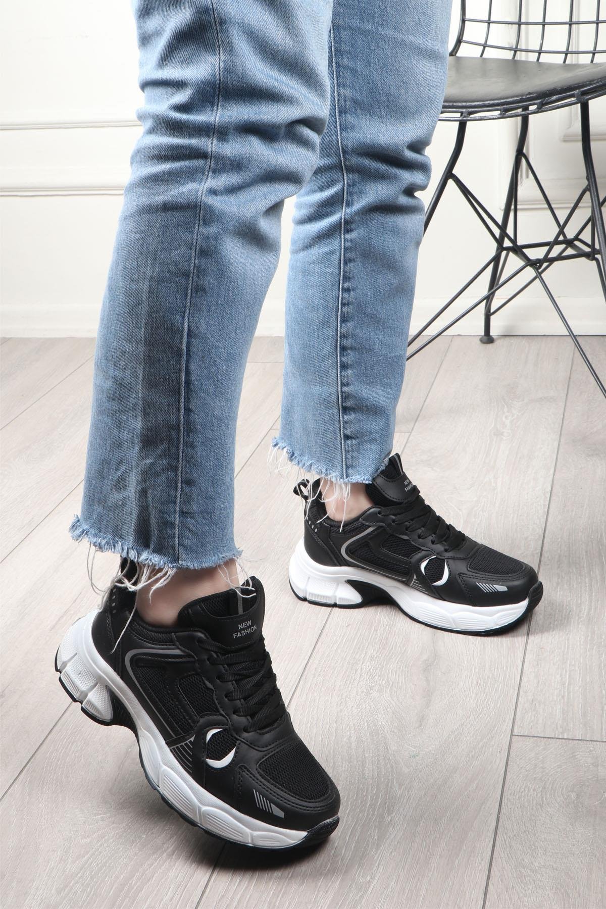 LAMBIRLENT 7450 Kadın Spor Ayakkabı Siyah Beyaz Siyah