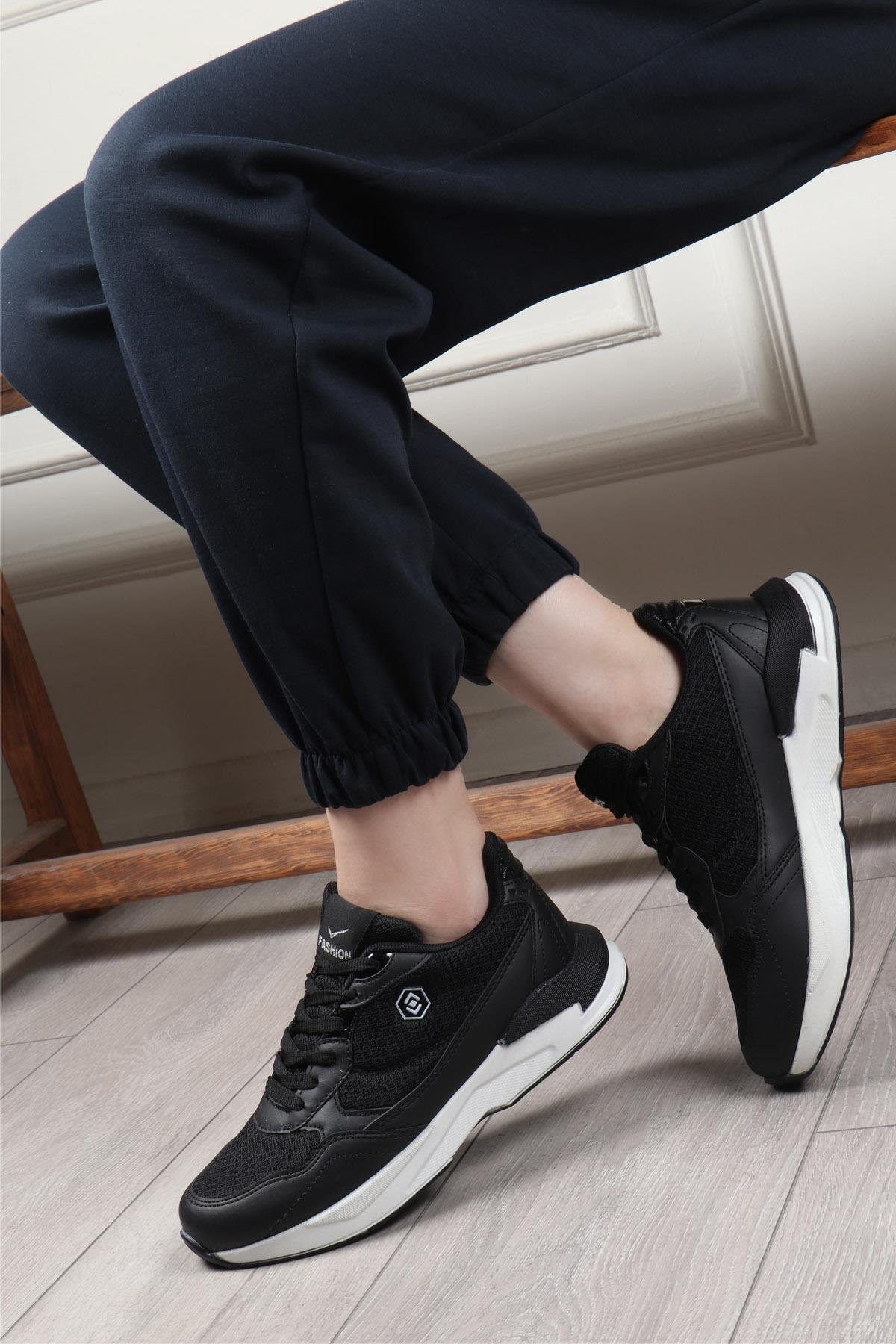 LAMBIRLENT 9937 Kadın Spor Ayakkabı Siyah Gold