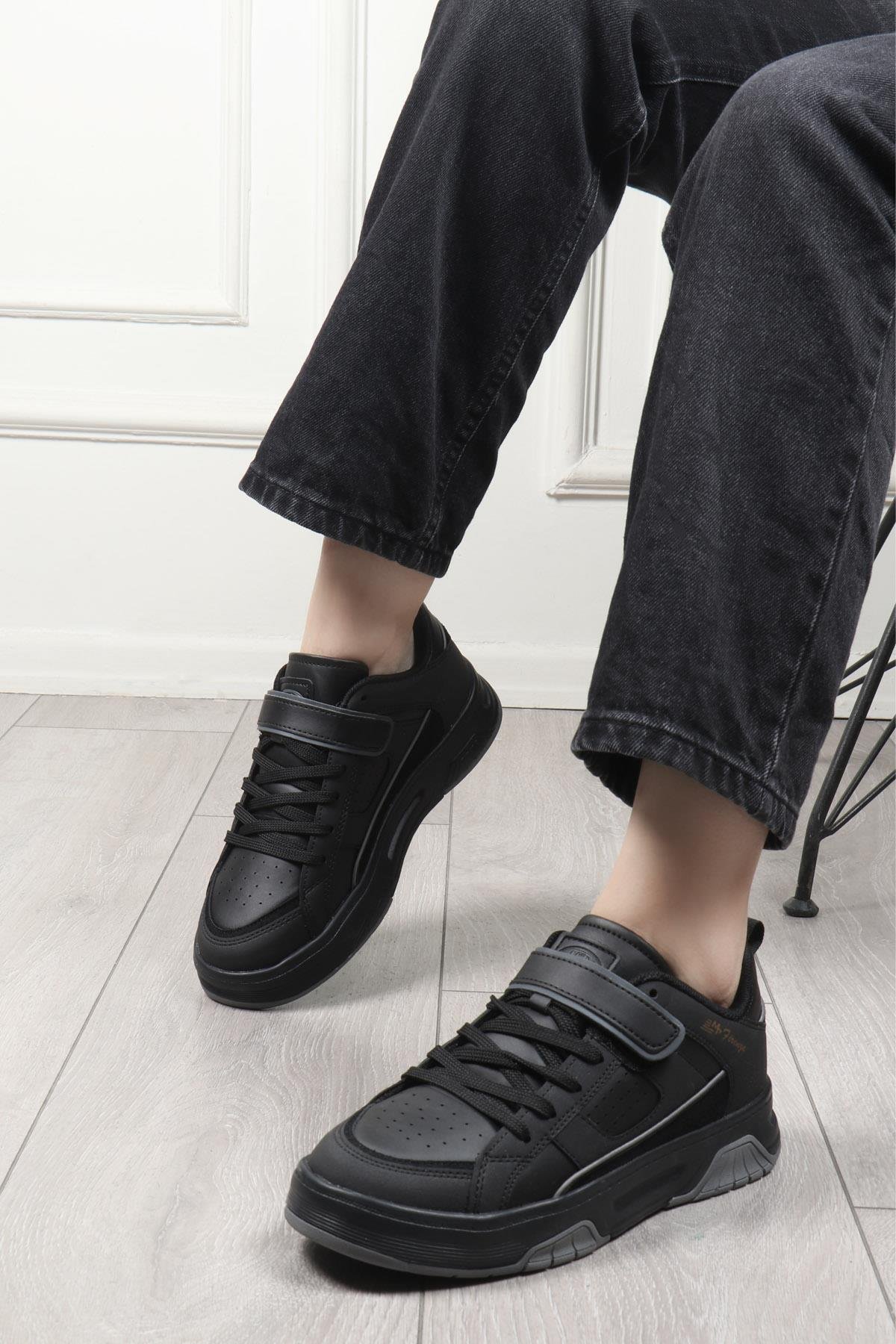 M.P 242-2083 Kadın Spor Ayakkabı Siyah