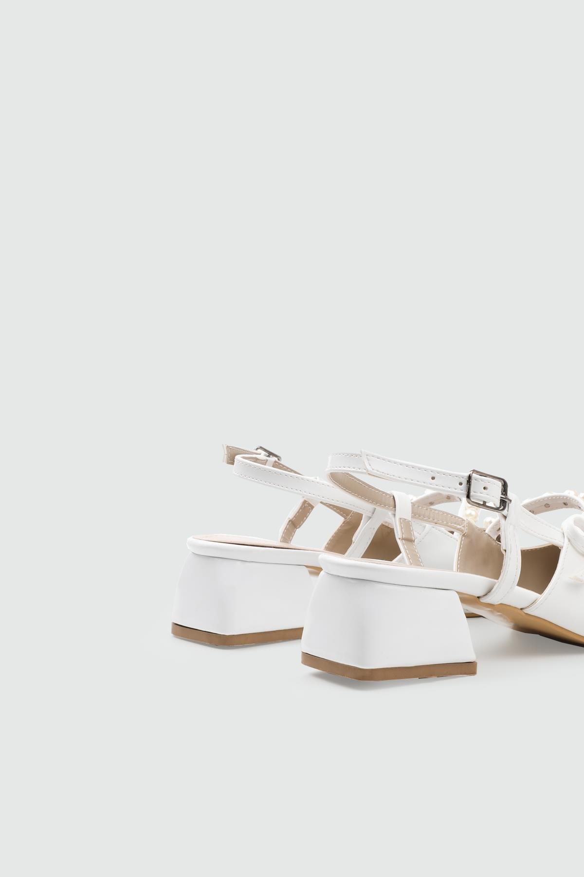 My Bella 25Y AMS-105  İncili Sivri Burun Kadın Ayakkabı Beyaz Rugan