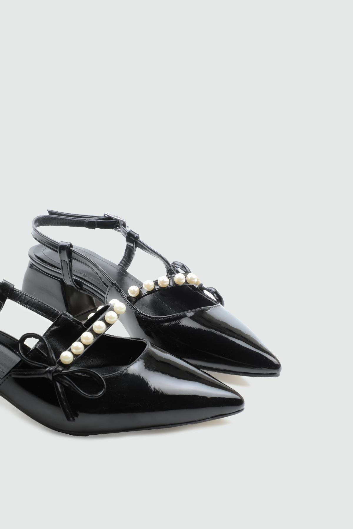 My Bella 25Y AMS-105  İncili Sivri Burun Kadın Ayakkabı Siyah Rugan