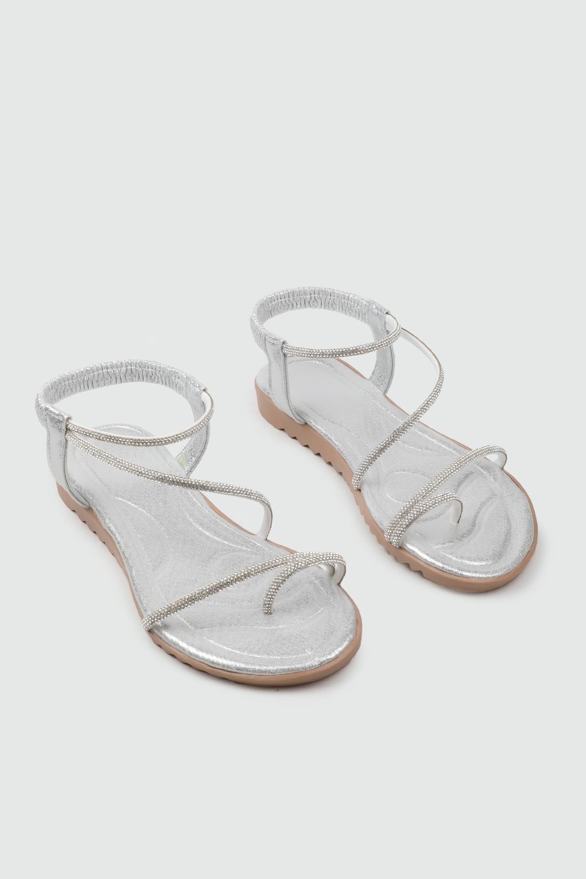 My Bella 25Y HS-077 Parmak Arası Kadın Sandalet Gümüş Simli