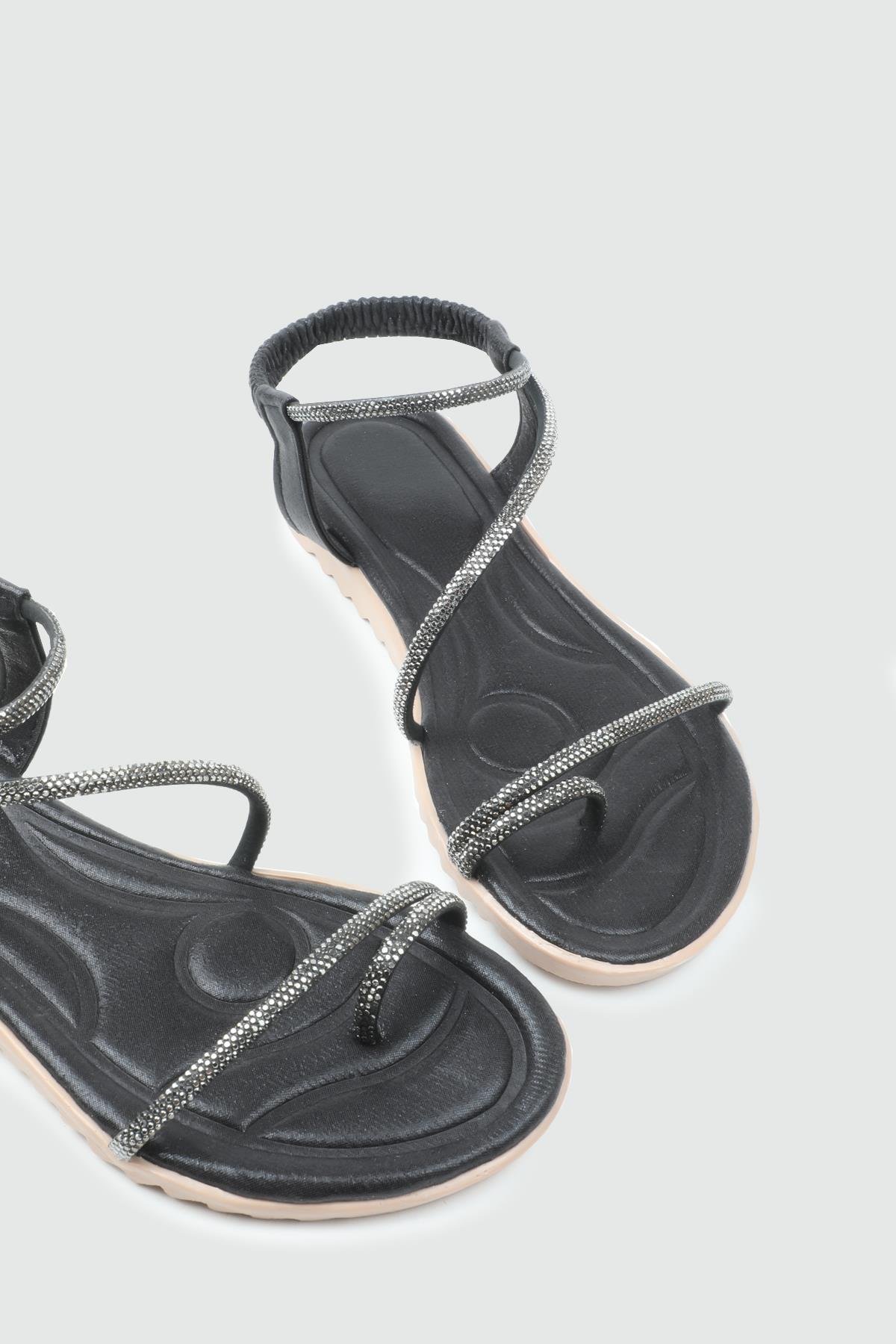 My Bella 25Y HS-077 Parmak Arası Kadın Sandalet Siyah Simli