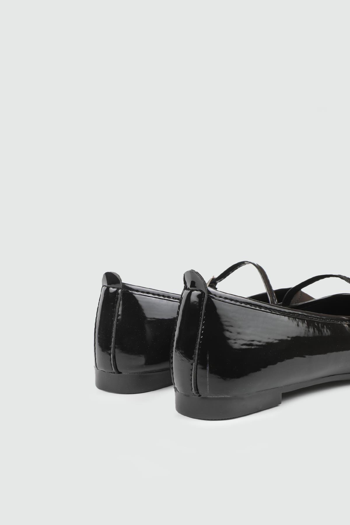 My Bella 25Y SDY-113 Bilekten Tokalı Kadın Babet Siyah Rugan