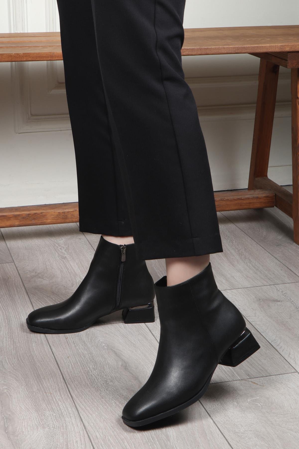 MY BELLA AC-500 Küt Burun Kadın Bot Siyah