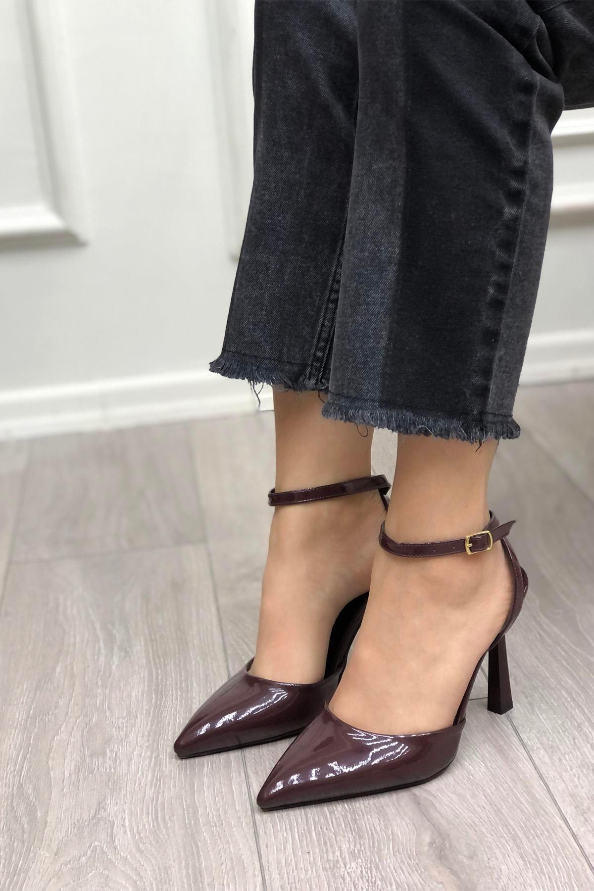 My Bella Annabel Çapraz Bantlı Kadın Ayakkabı Bordo Rugan