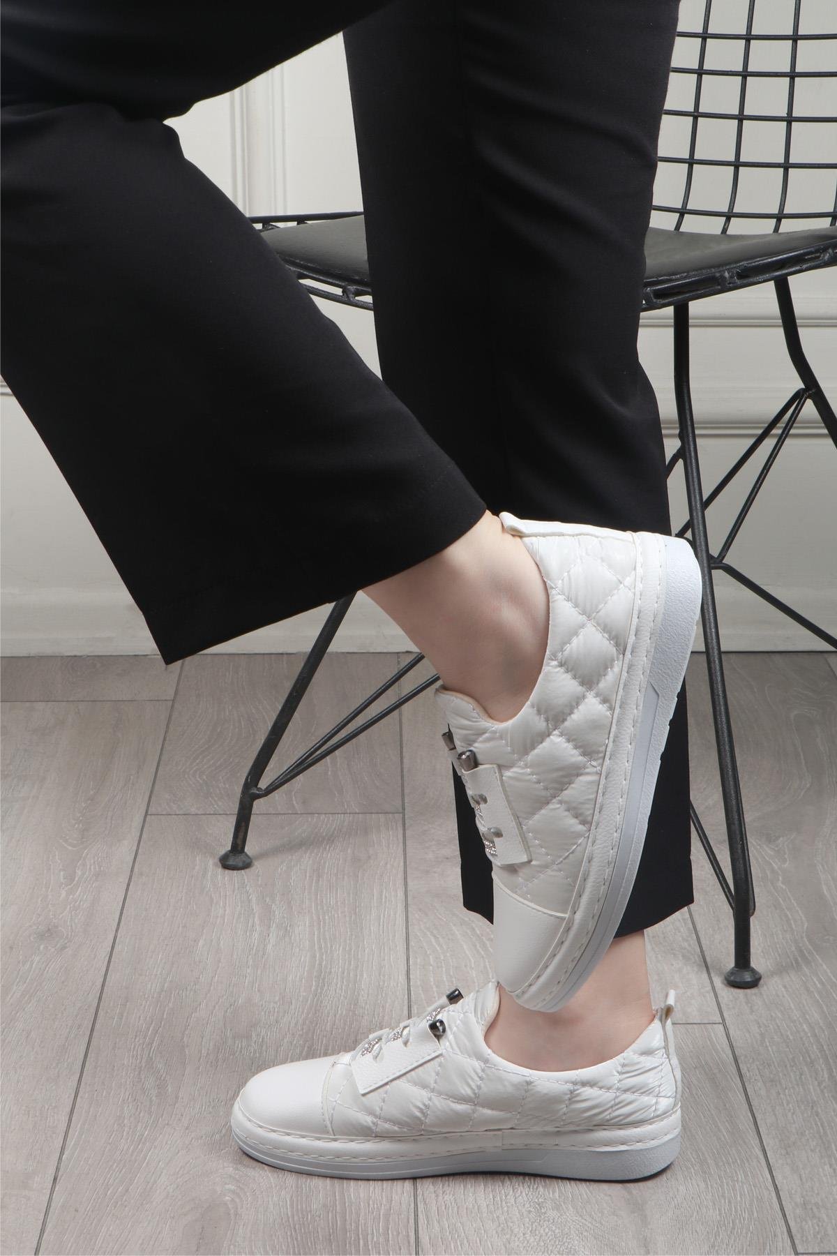 My Bella BH-3021 Bağcıklı Kadın Ayakkabı Beyaz Paraşüt