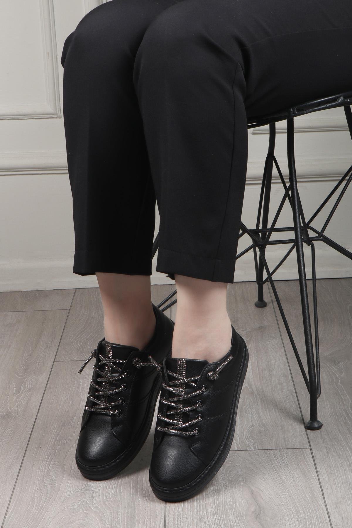 My Bella BH-3210 Bağcıklı Kadın Ayakkabı Siyah