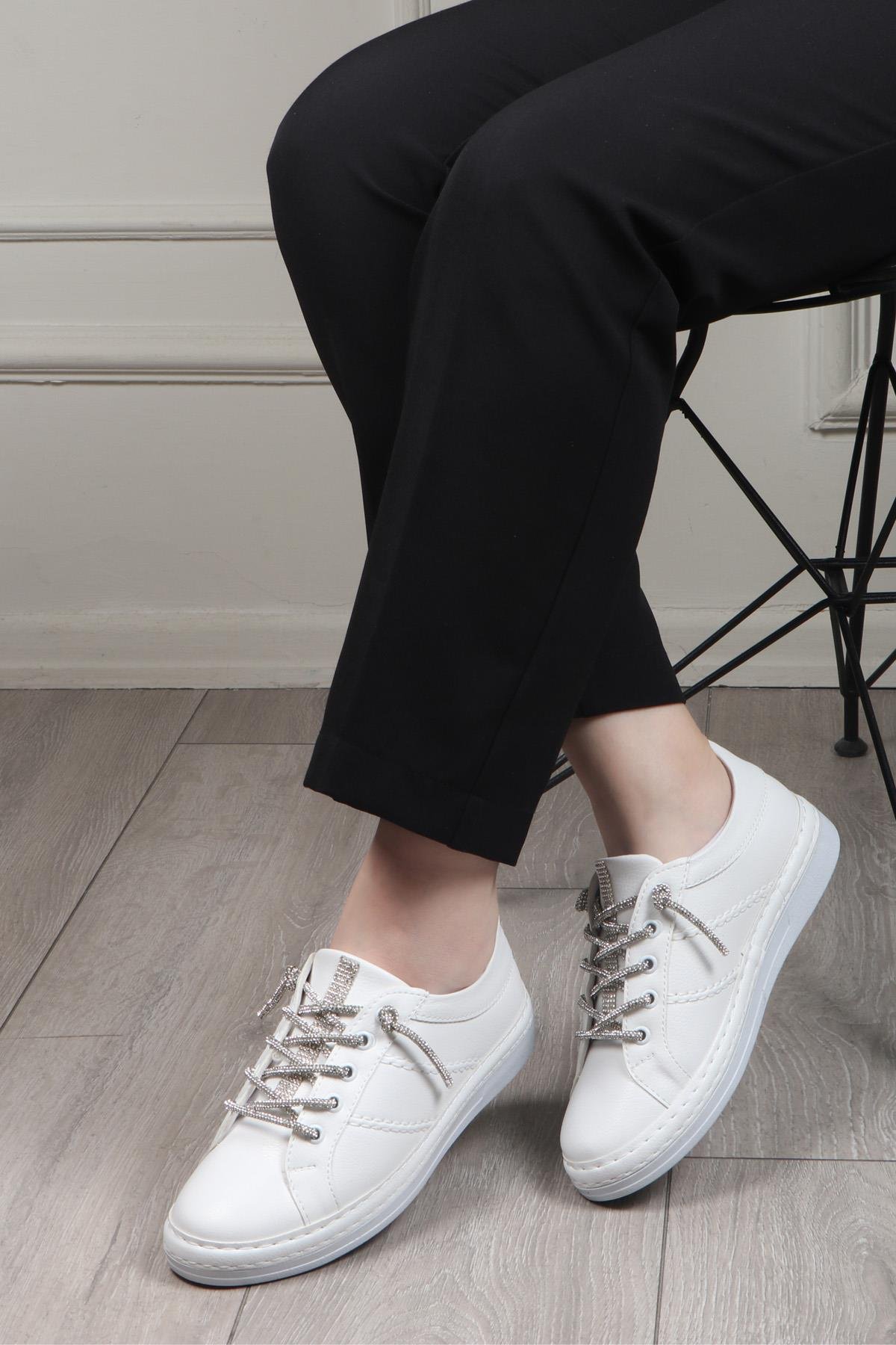 My Bella BH-3210 Bağcıklı Kadın Ayakkabı Beyaz