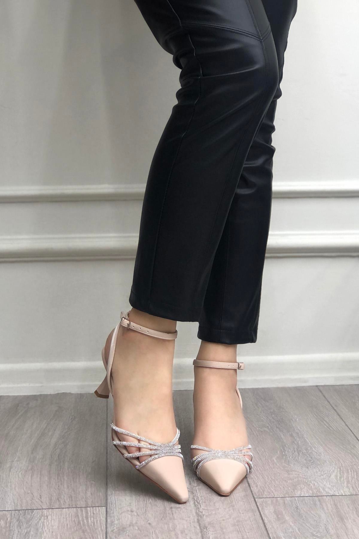 My Bella HM-300 Taşlı Sivri Burun Kadın Ayakkabı Ten Vakum