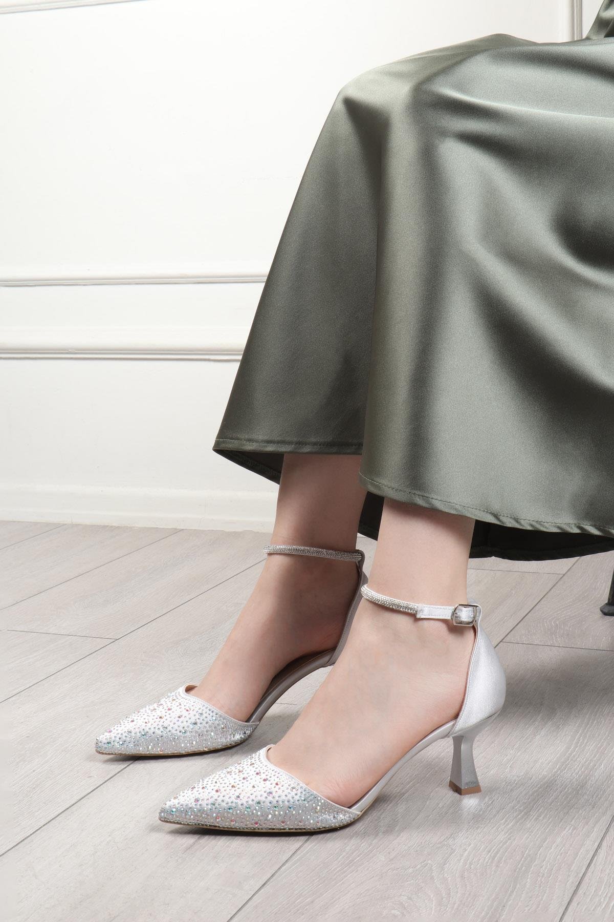 My Bella KRD-120 Taşlı  Kadın Ayakkabı Gümüş Saten