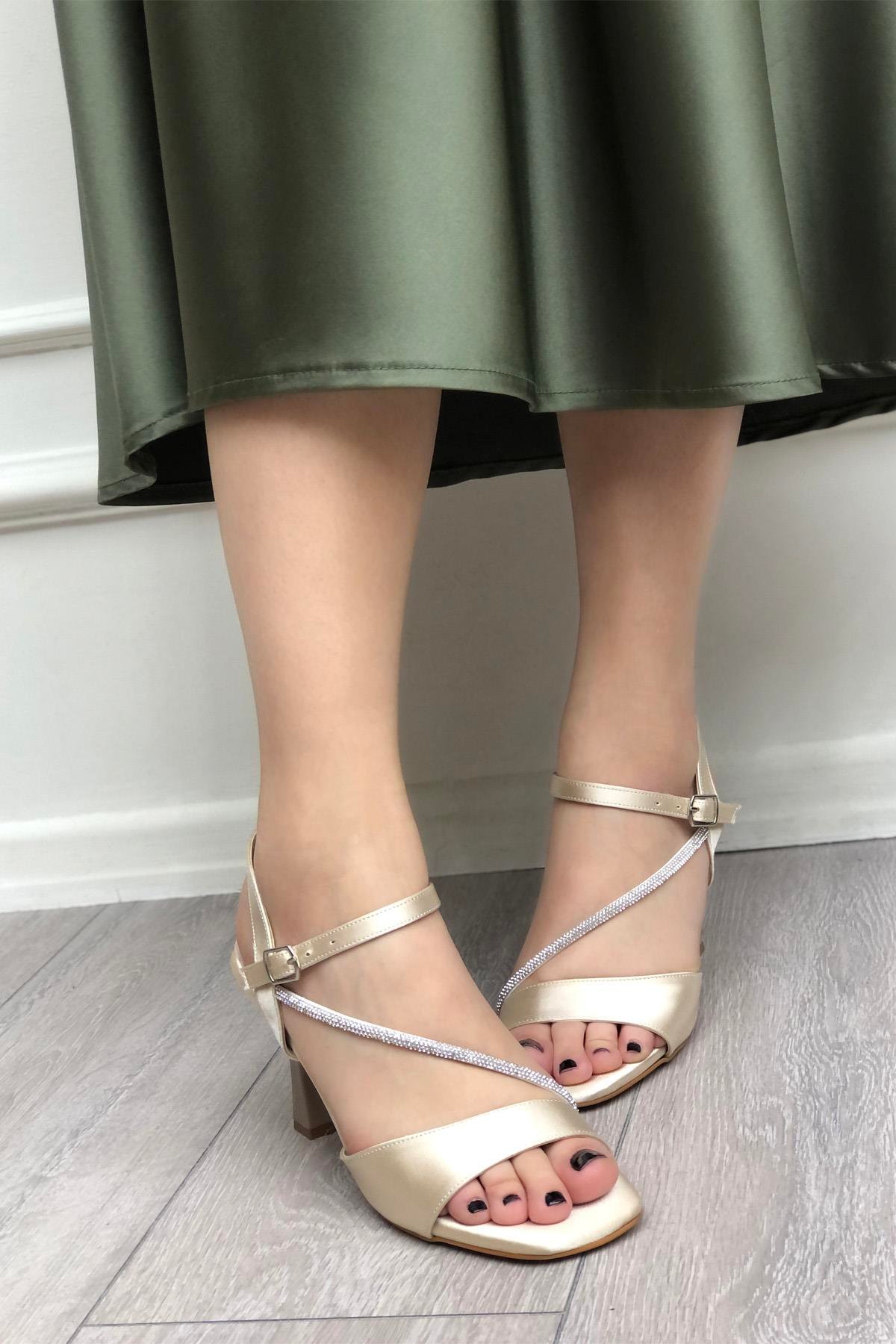 My Bella KRD-201 Kadeh Topuk Kadın Ayakkabı Ten Saten