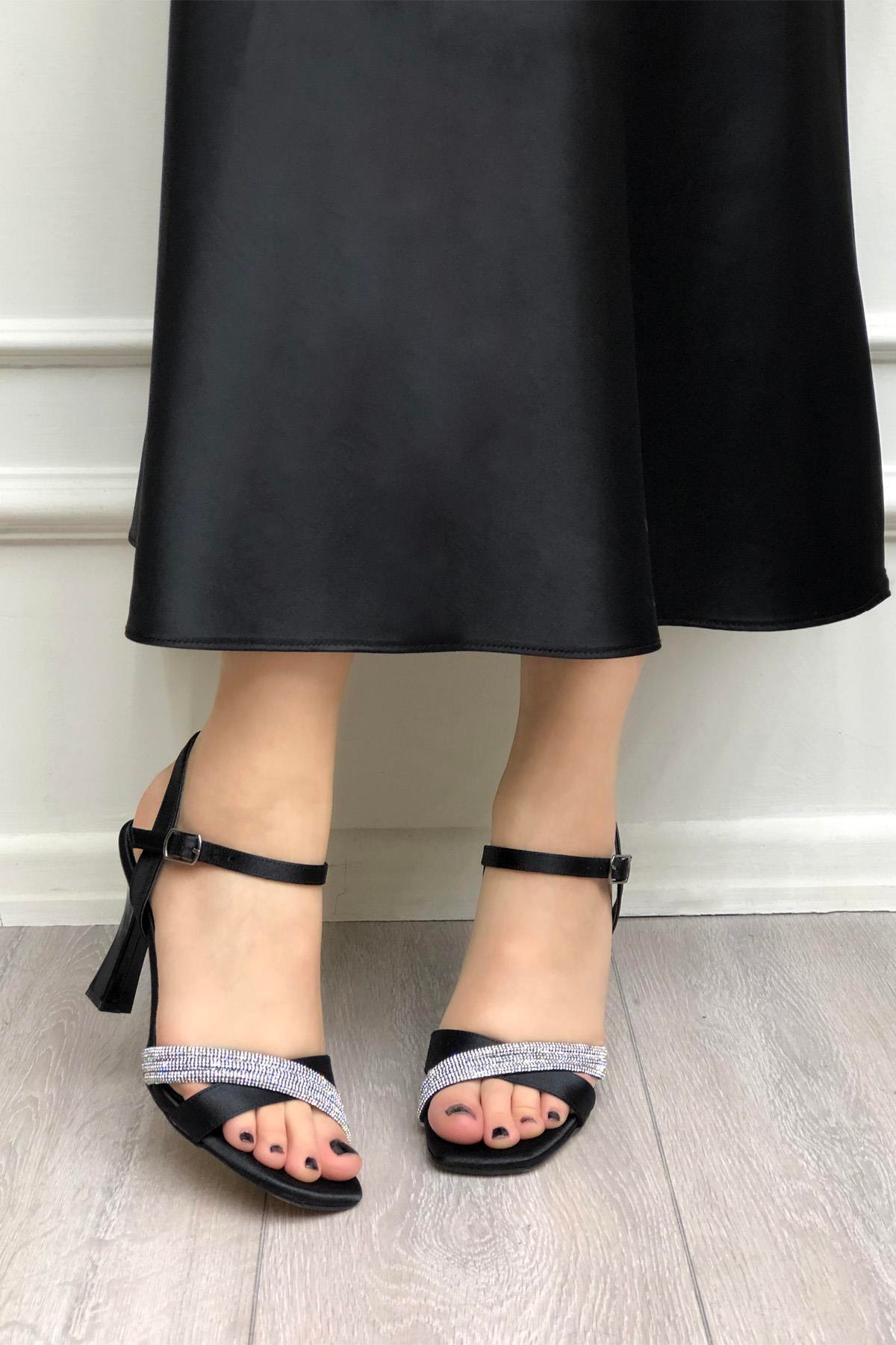 My Bella KRD-206 Taşlı Kadın Ayakkabı Siyah Saten