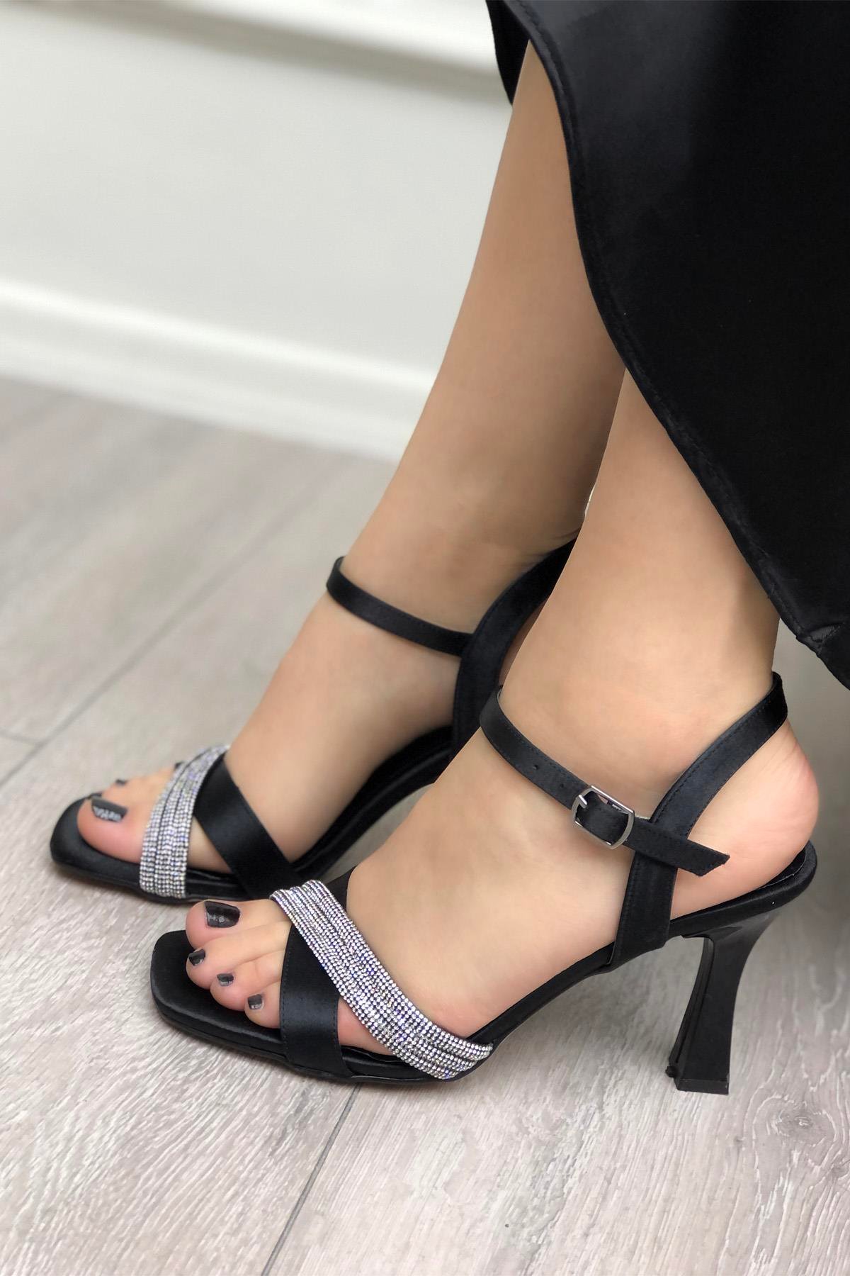 My Bella KRD-206 Taşlı Kadın Ayakkabı Siyah Saten