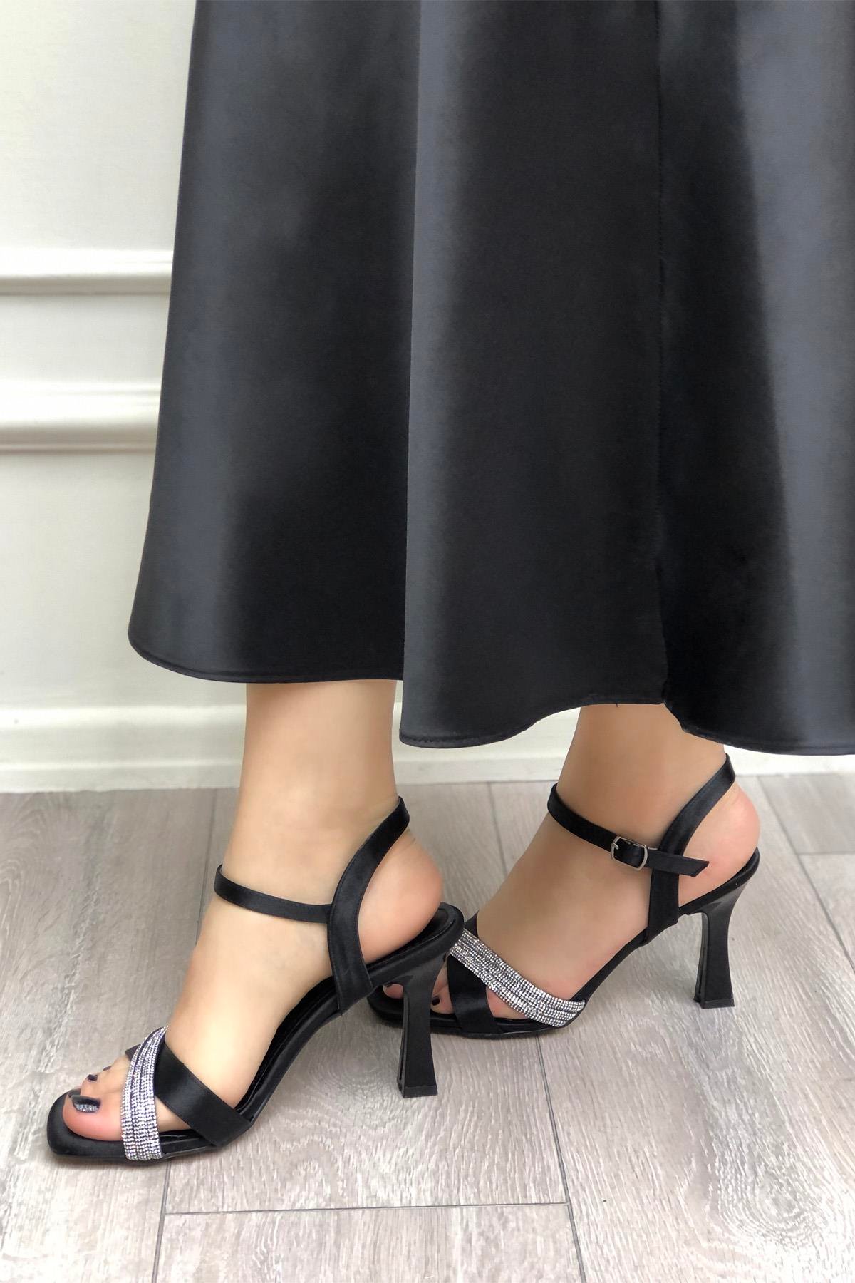 My Bella KRD-206 Taşlı Kadın Ayakkabı Siyah Saten