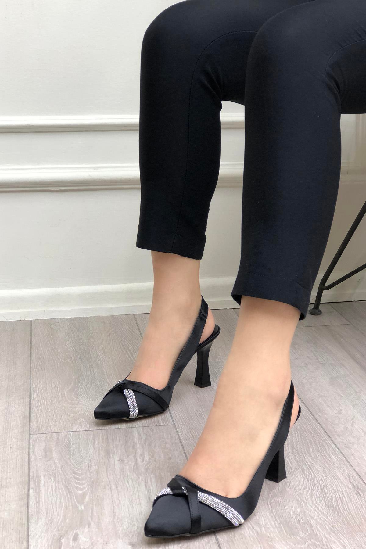 My Bella KRD-308 Taşlı Kadeh Topuk Kadın Ayakkabı Siyah Saten