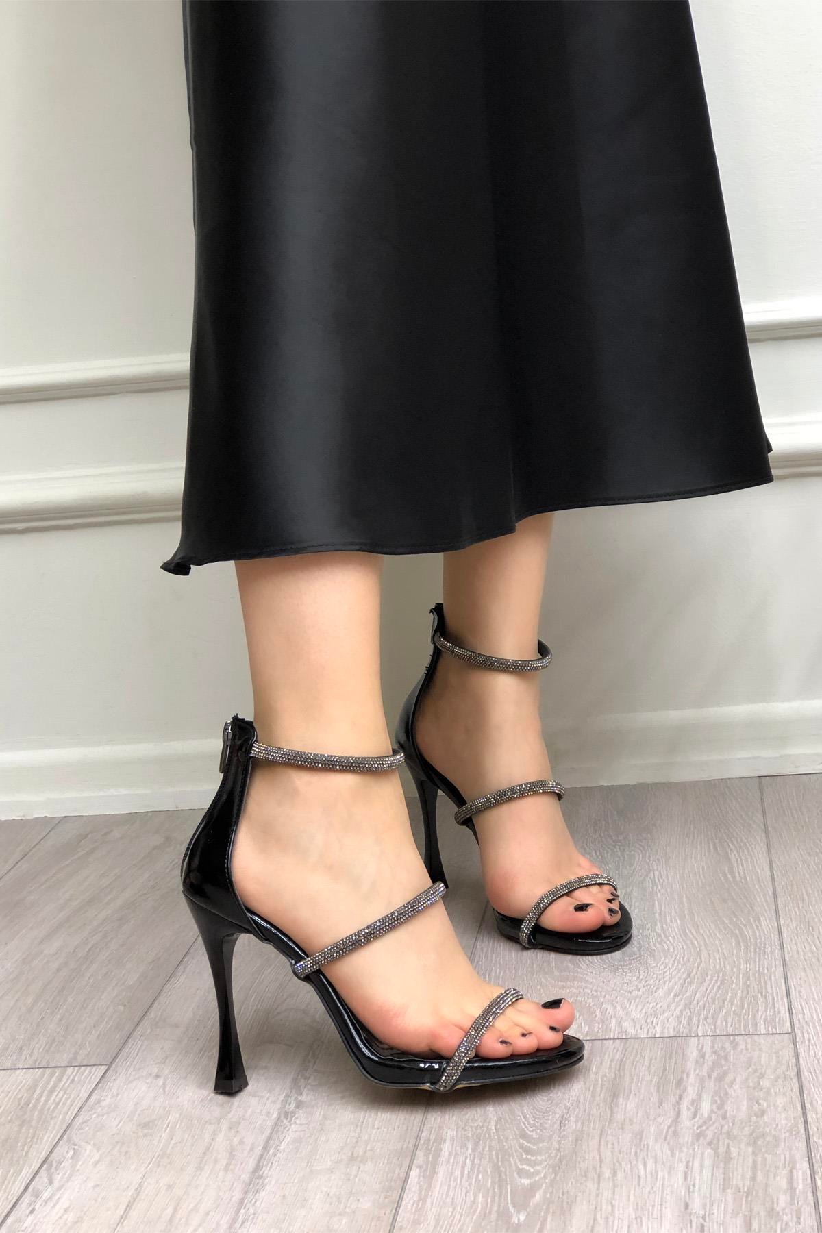 My Bella Matmazel Kadeh Topuklu Kadın Ayakkabı Siyah Rugan