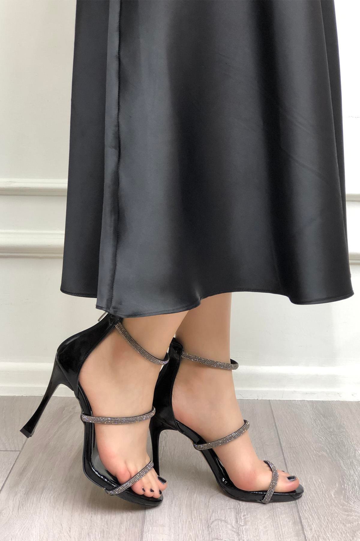 My Bella Matmazel Kadeh Topuklu Kadın Ayakkabı Siyah Rugan