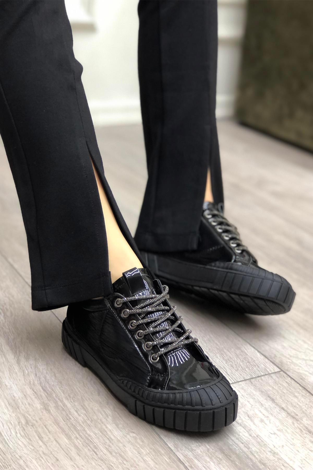 My Bella RSS-300 Paraşüt Taşlı Bağcıklı Kadın Ayakkabı Siyah